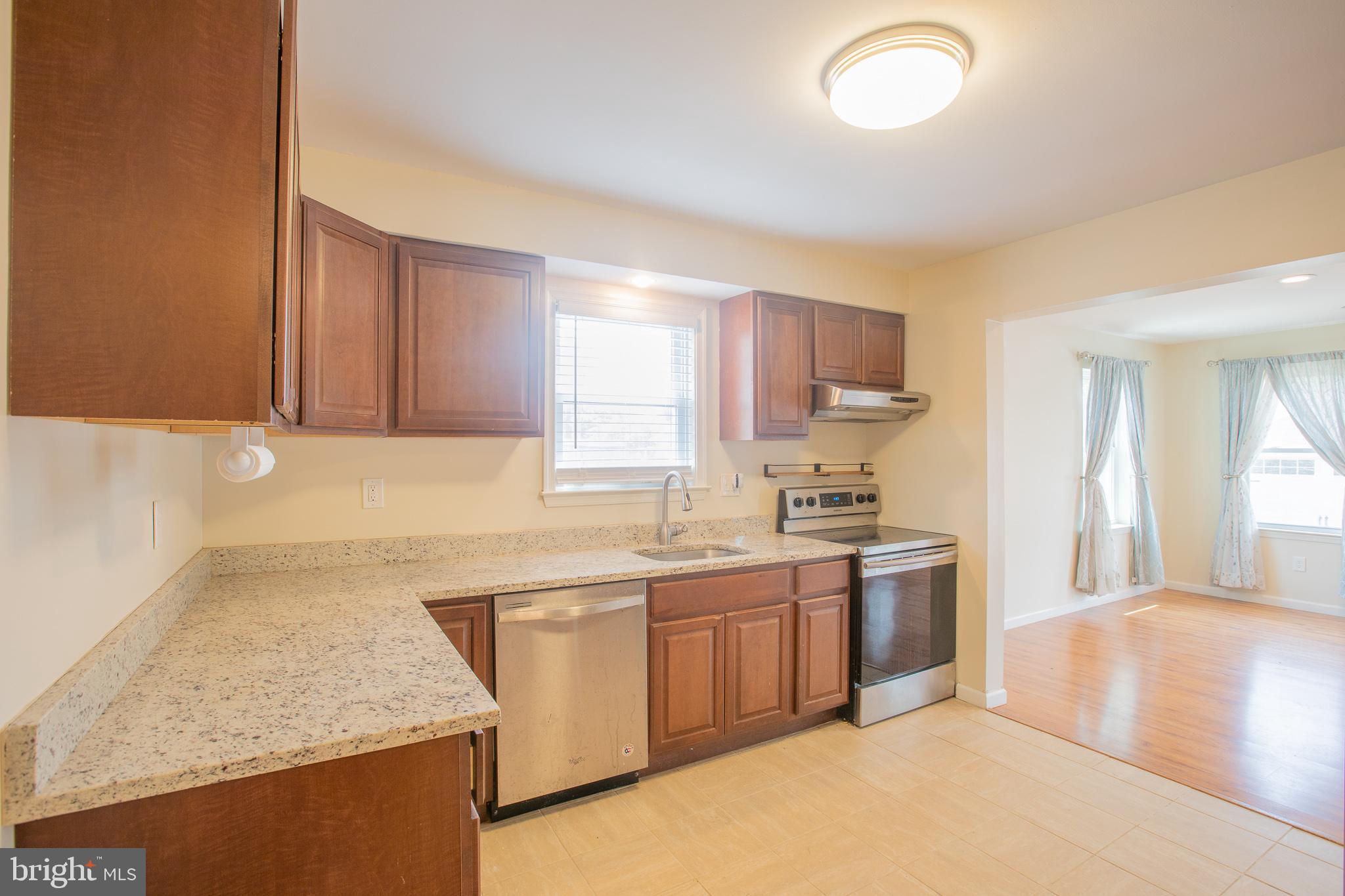 RIVIERA BEACH - Residential Lease