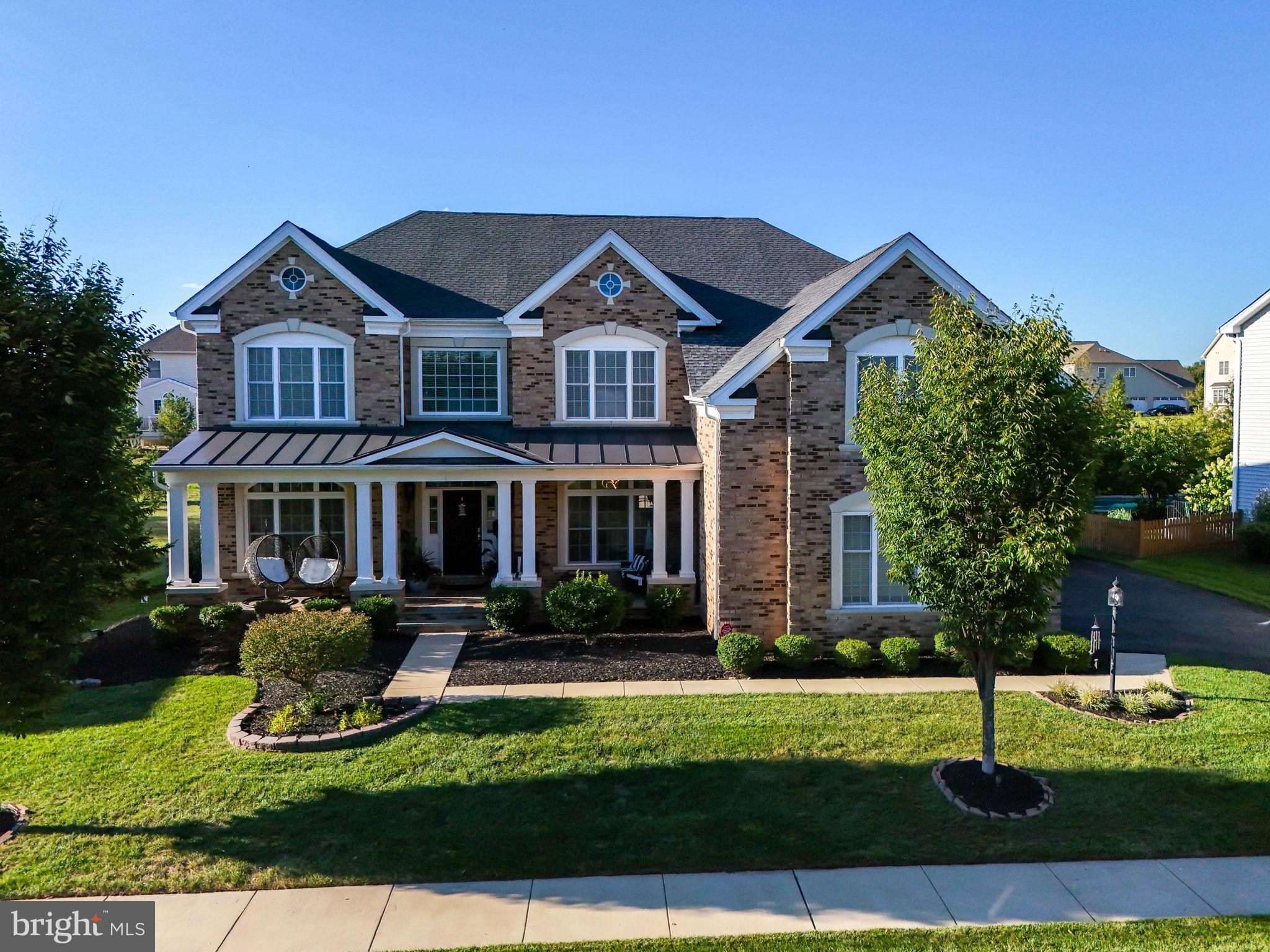 LENAH MILL - THE EXECUTIVES - Residential