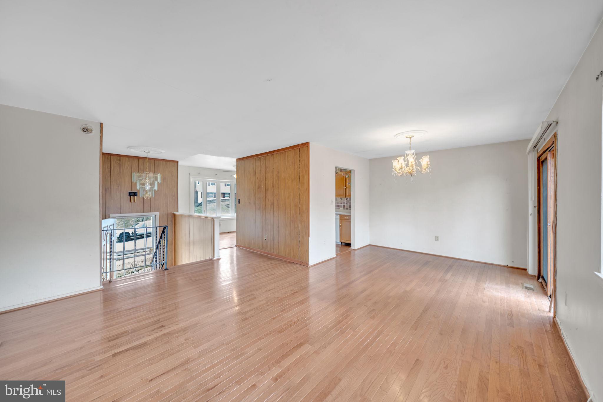 WHITFIELD GARDENS - Residential