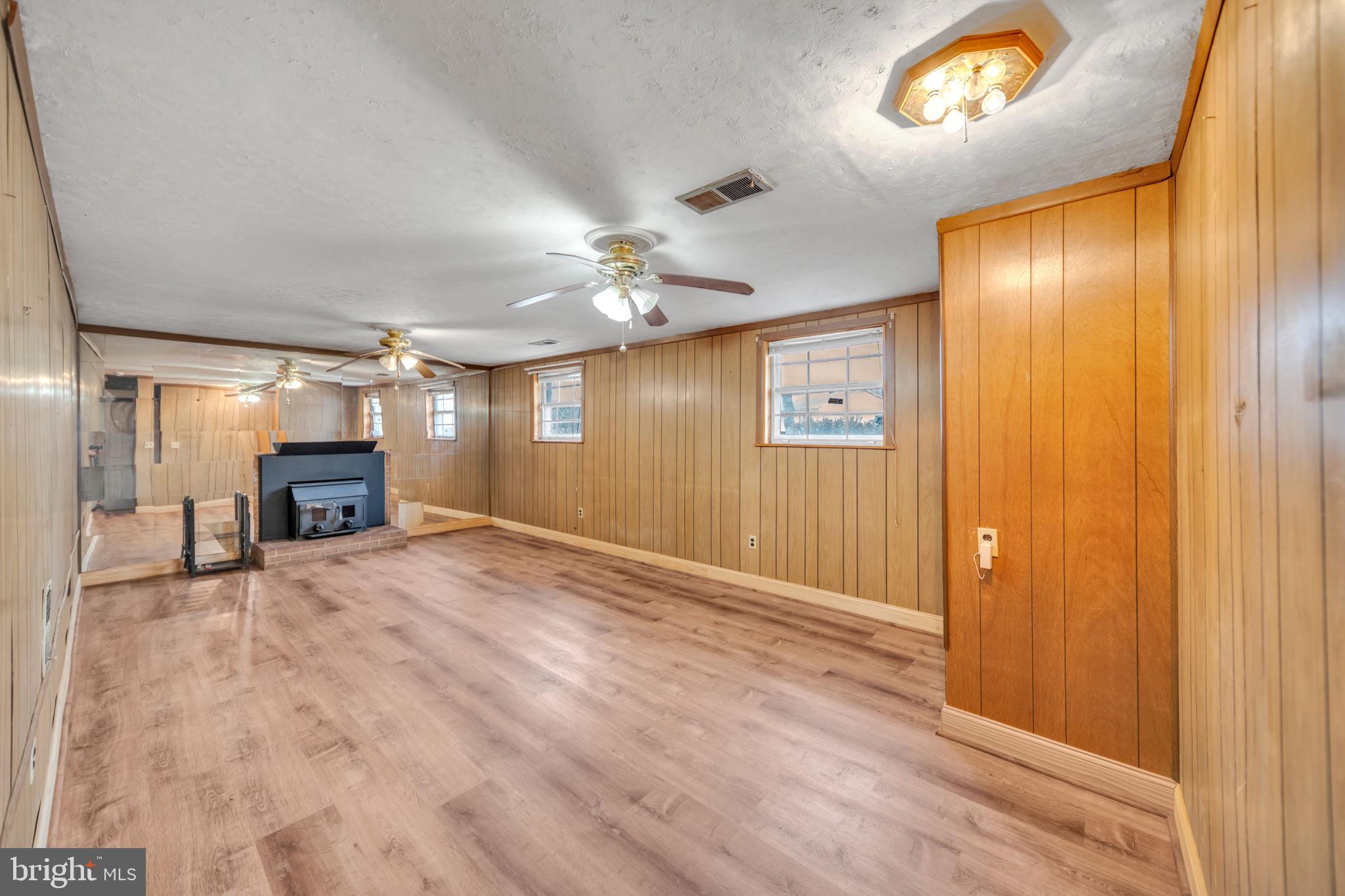 WHITFIELD GARDENS - Residential