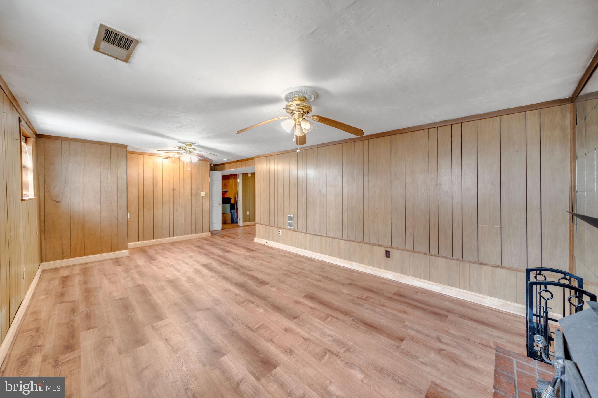 WHITFIELD GARDENS - Residential