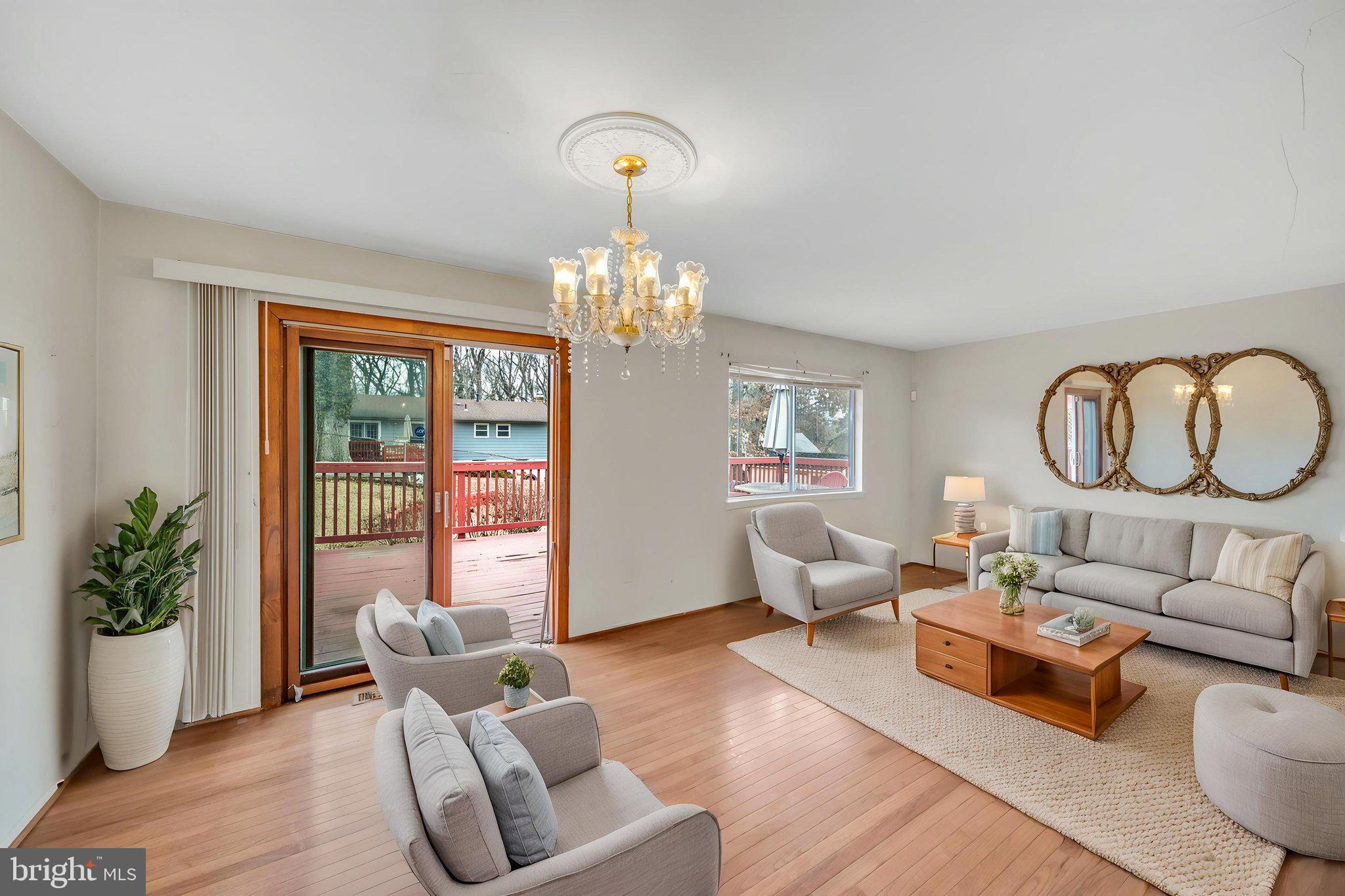 WHITFIELD GARDENS - Residential