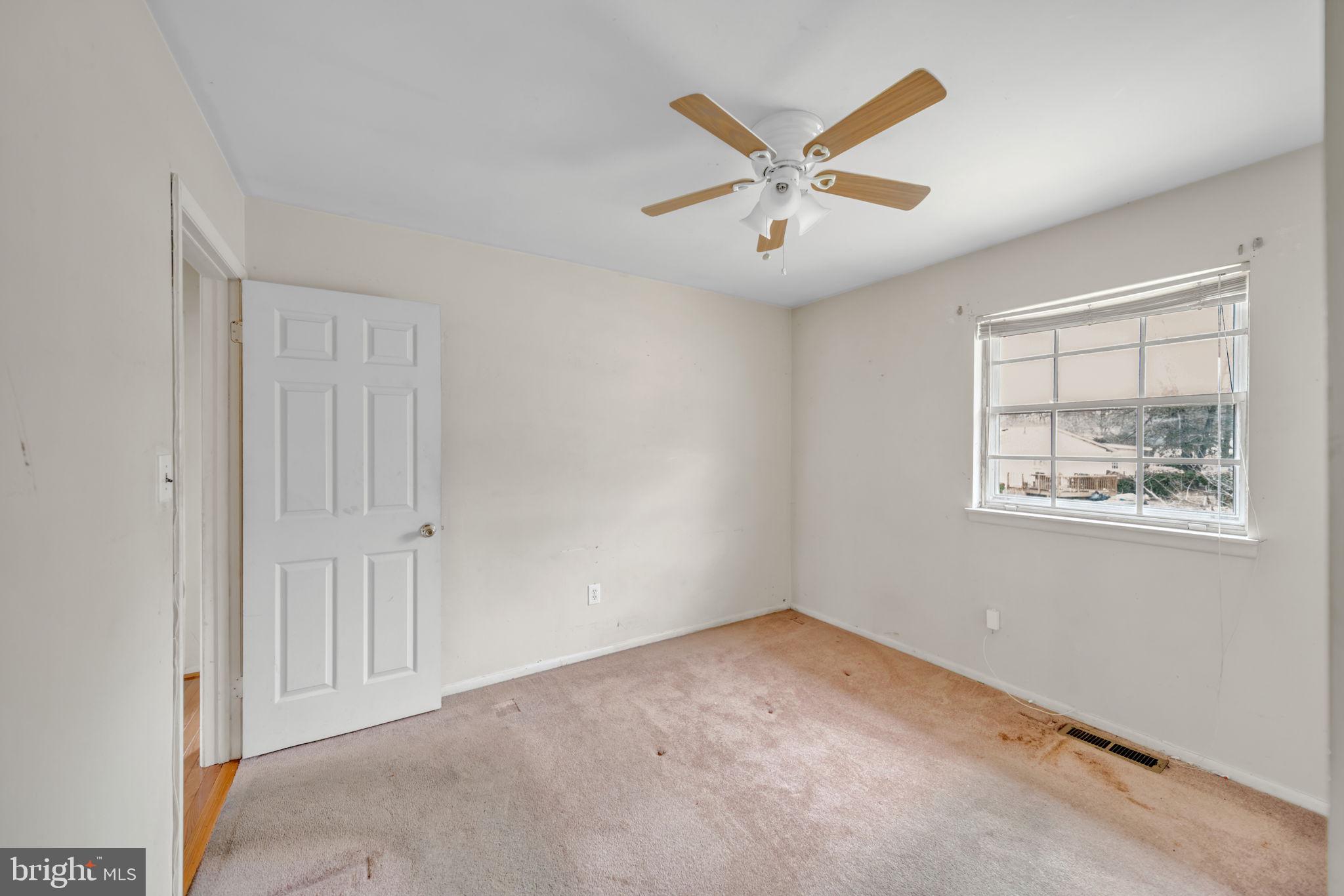 WHITFIELD GARDENS - Residential