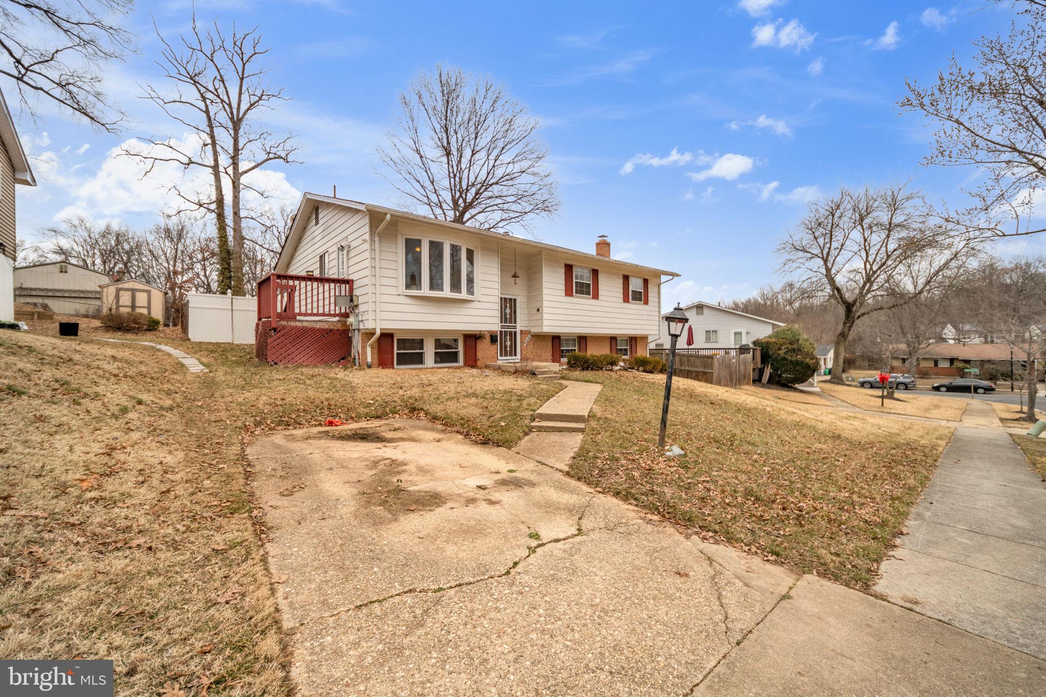 WHITFIELD GARDENS - Residential