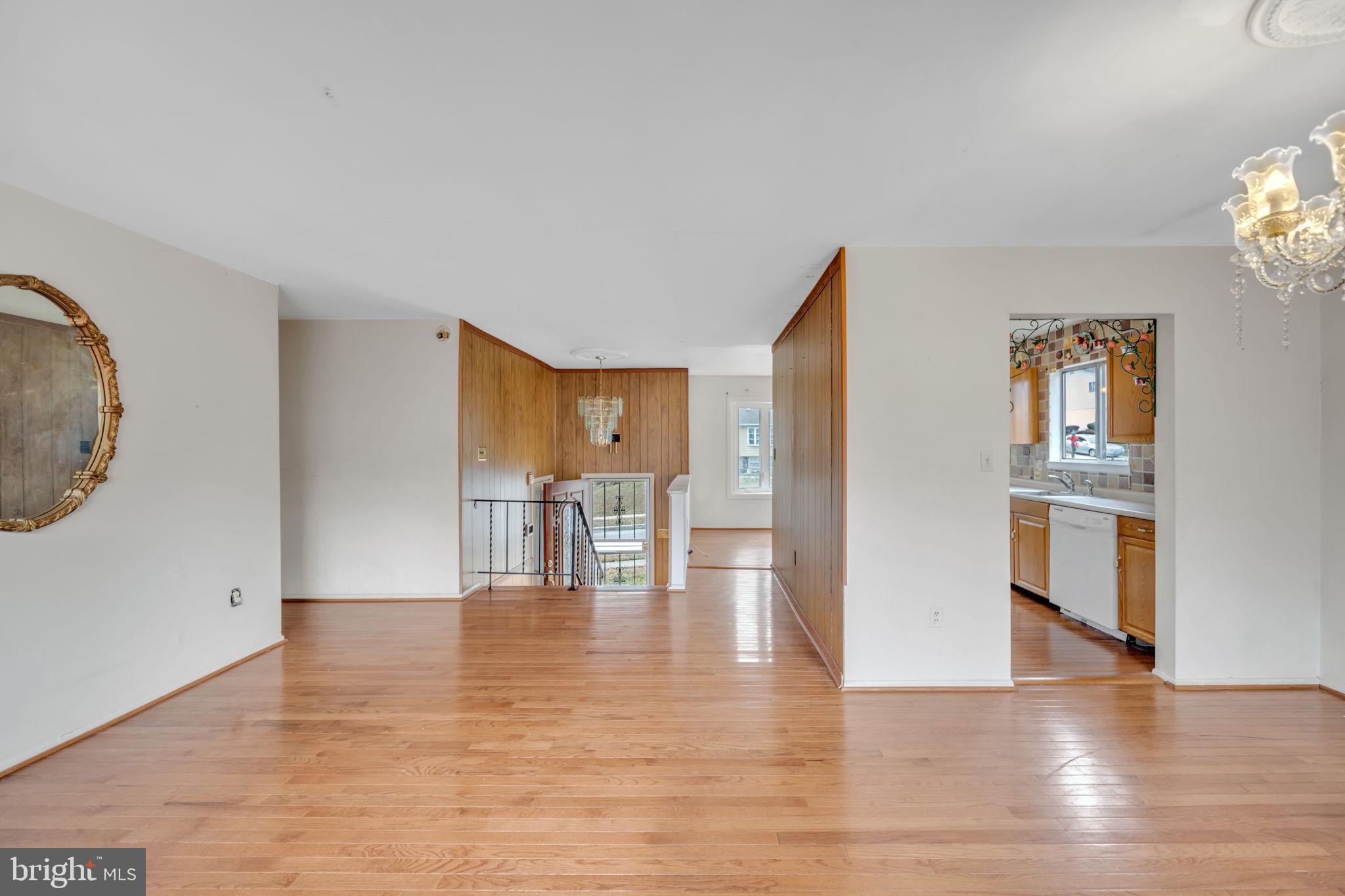 WHITFIELD GARDENS - Residential