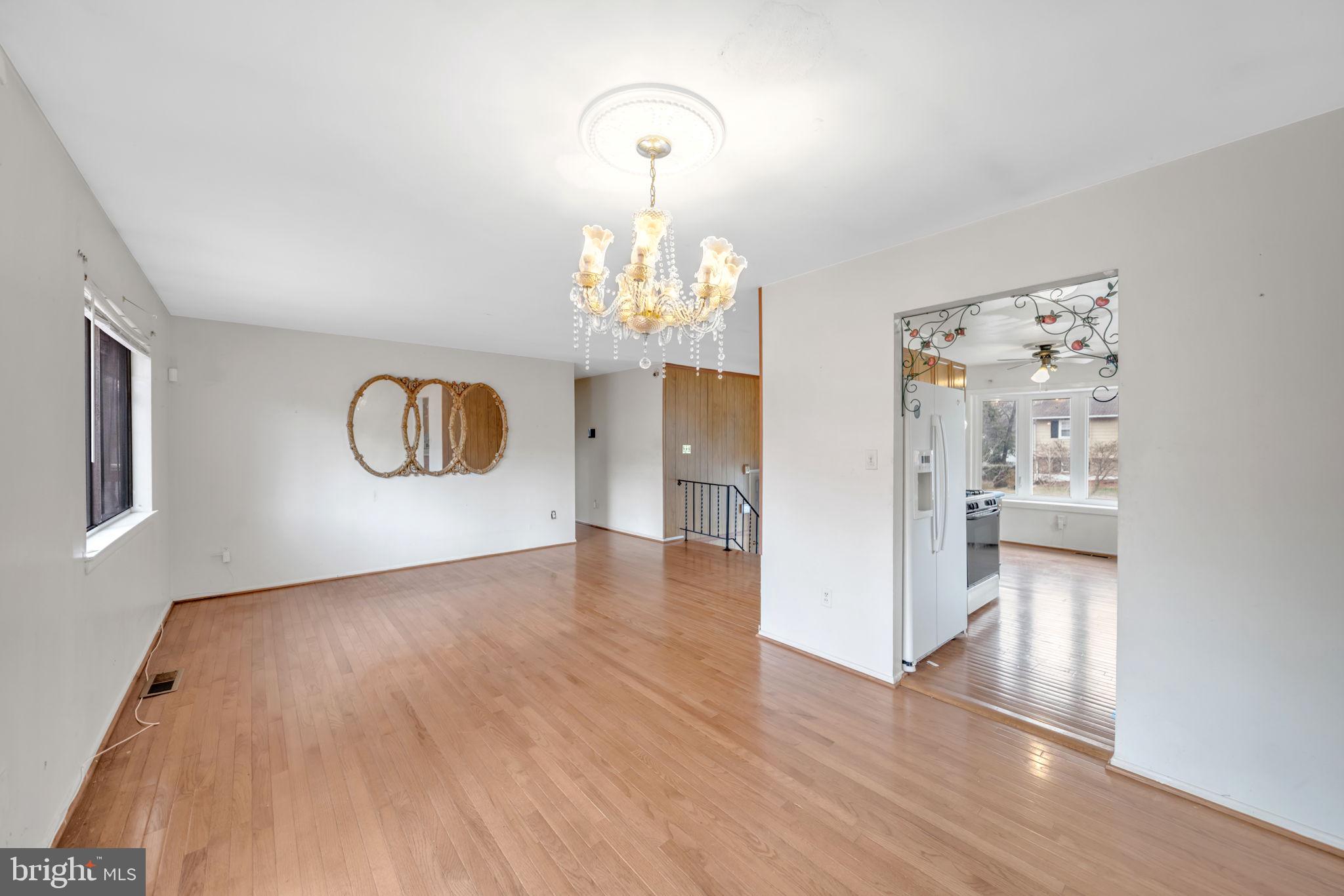 WHITFIELD GARDENS - Residential