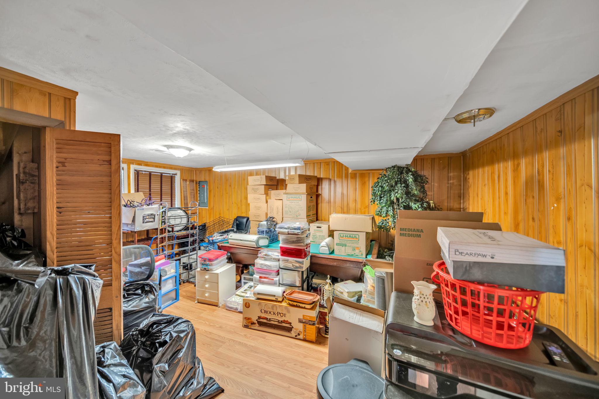 WHITFIELD GARDENS - Residential