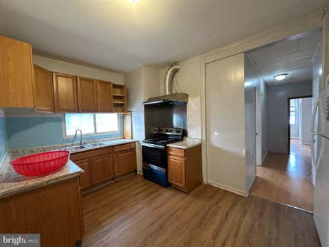 Townhouse For Rent - 2215 S 7th Street<br/> PHILADELPHIA, PA 19148