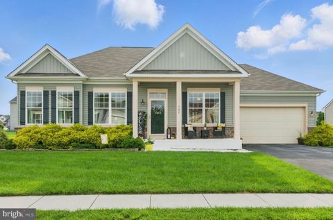 122 OXFORD WAY MARTINSBURG WV 25405