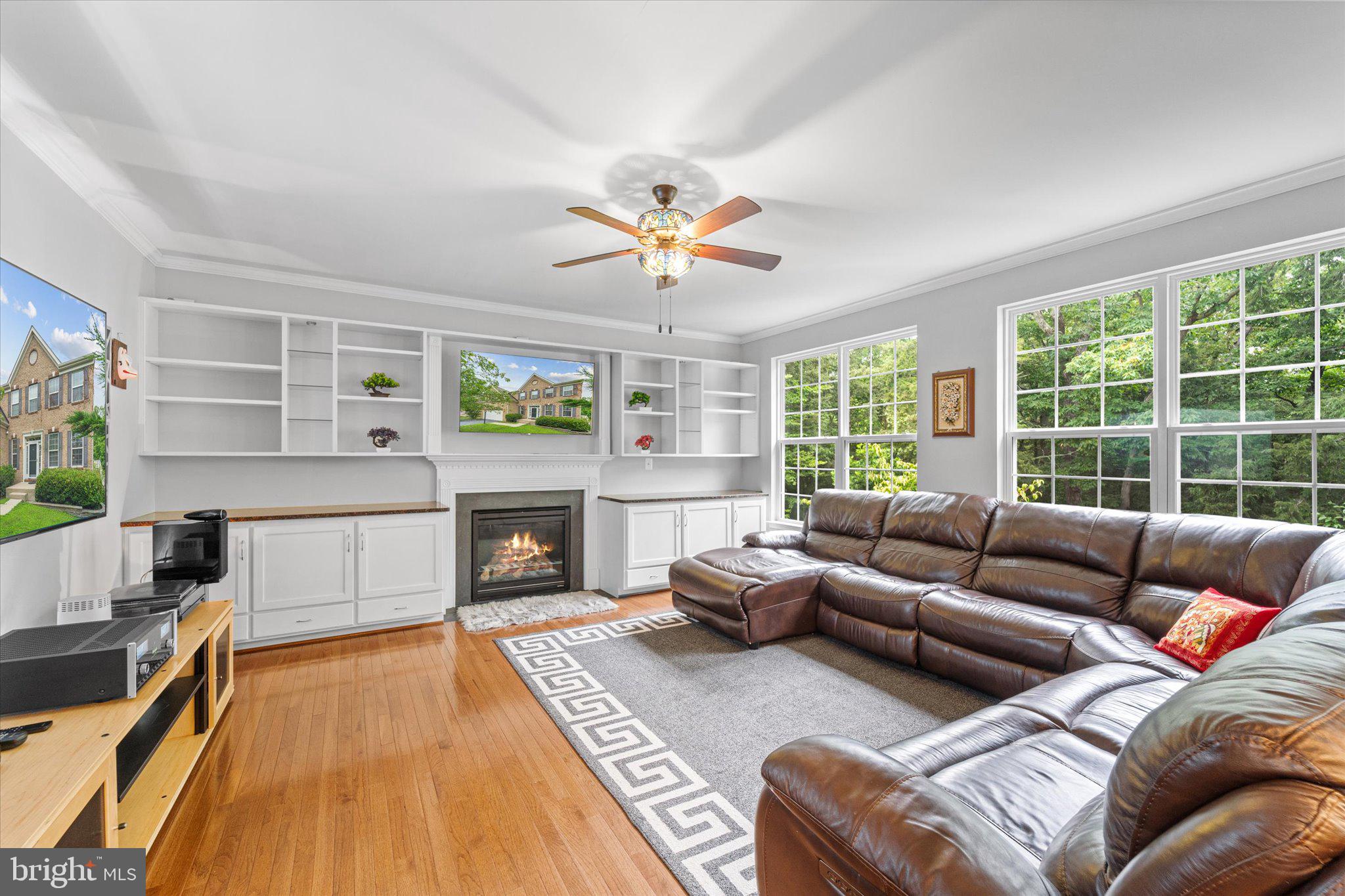 EAGLES POINTE - Residential