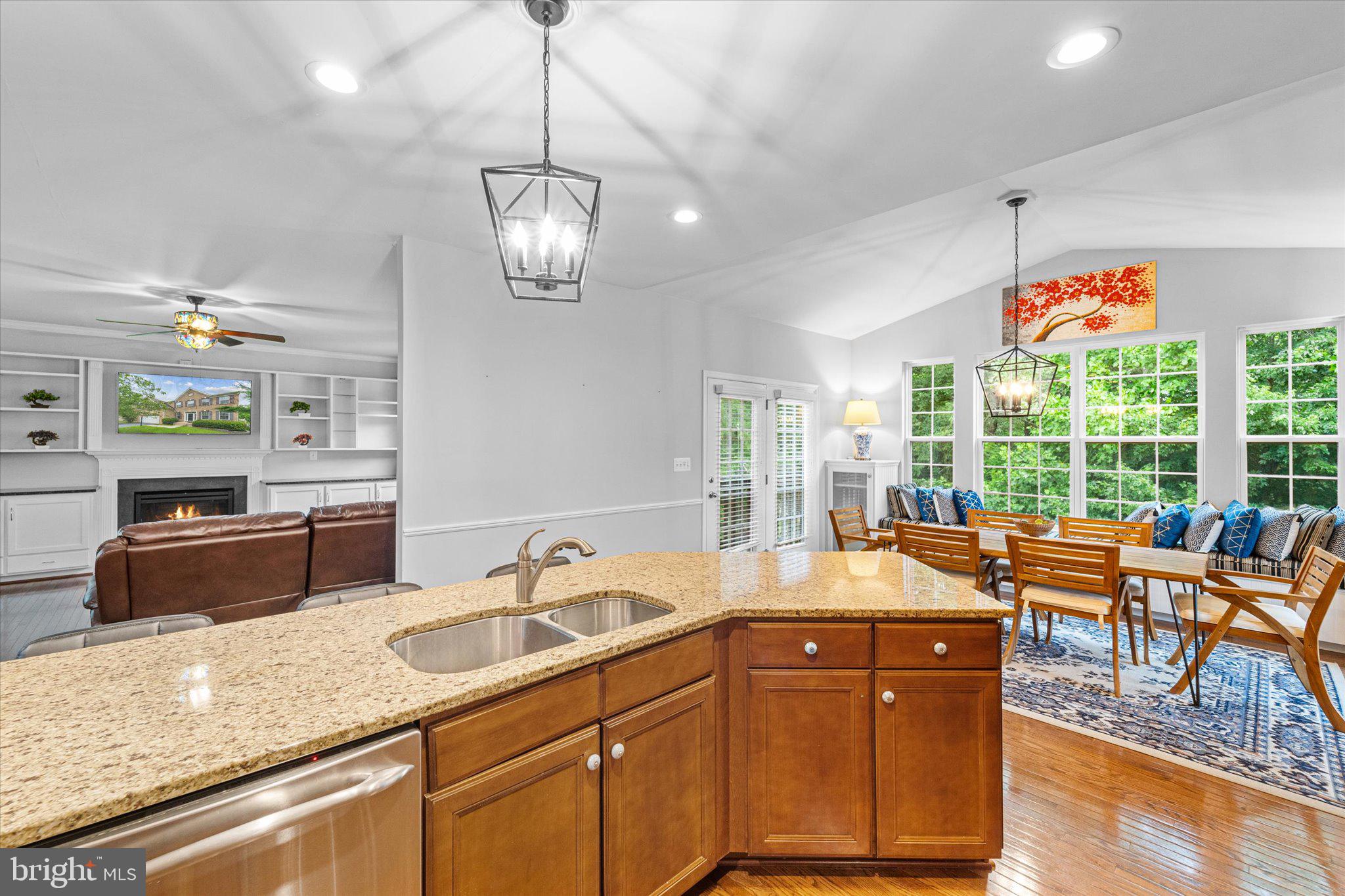 EAGLES POINTE - Residential