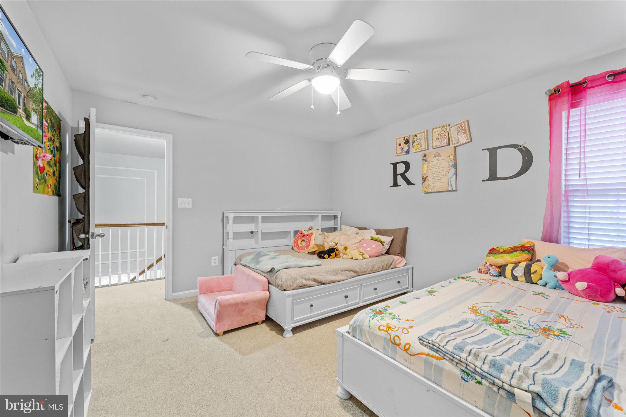 EAGLES POINTE - Residential