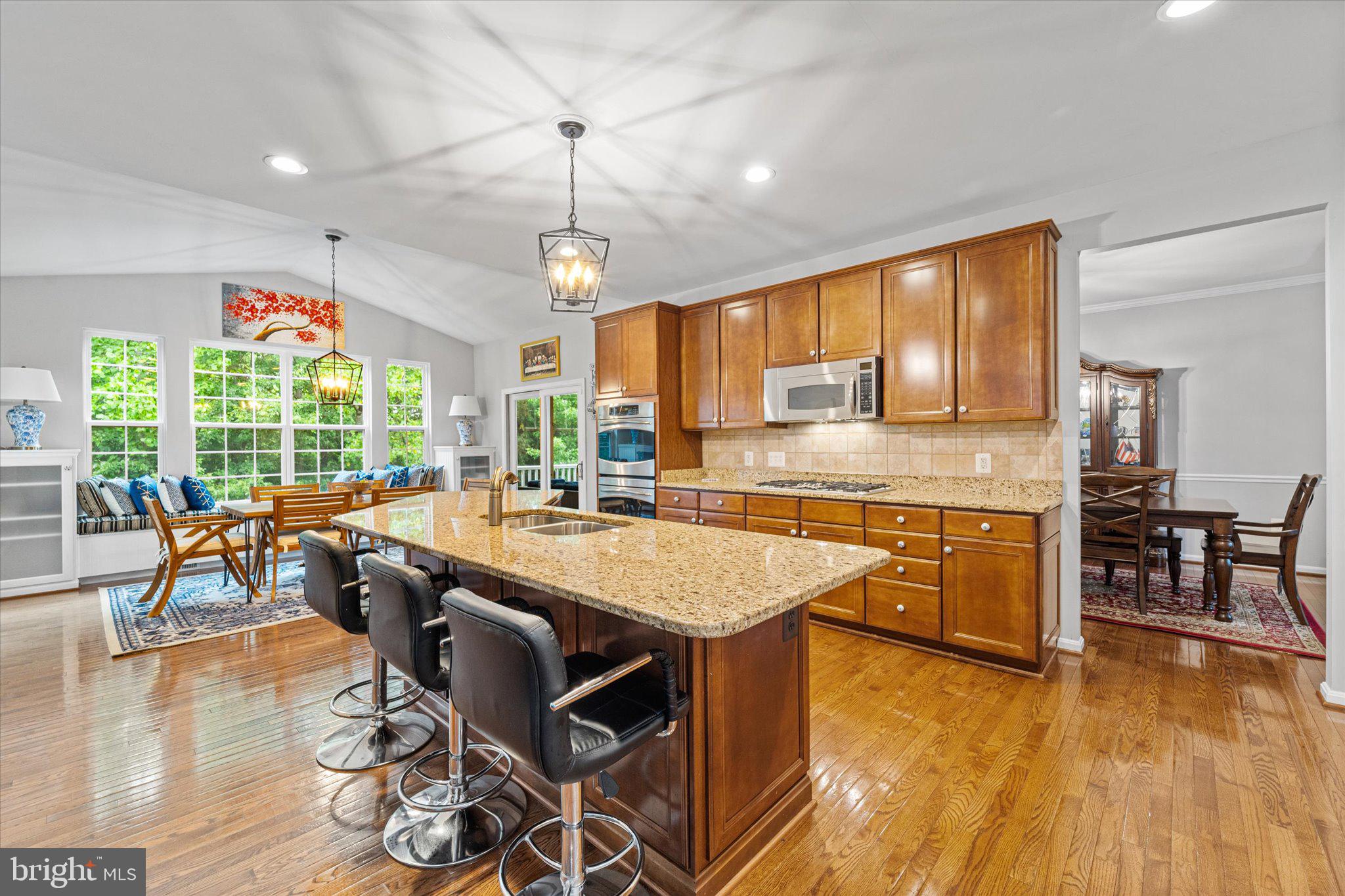 EAGLES POINTE - Residential