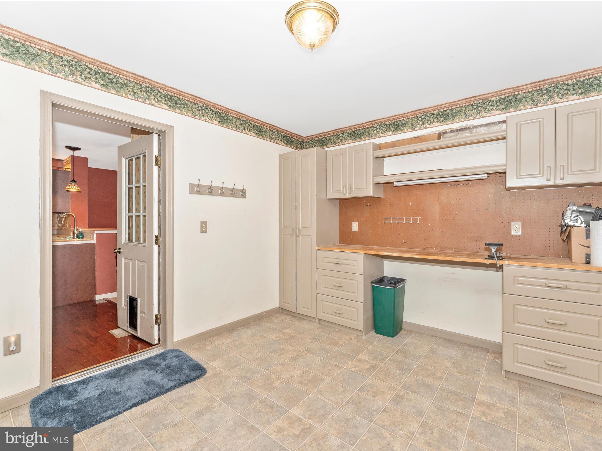 ROSS MILL RIDGE - Residential