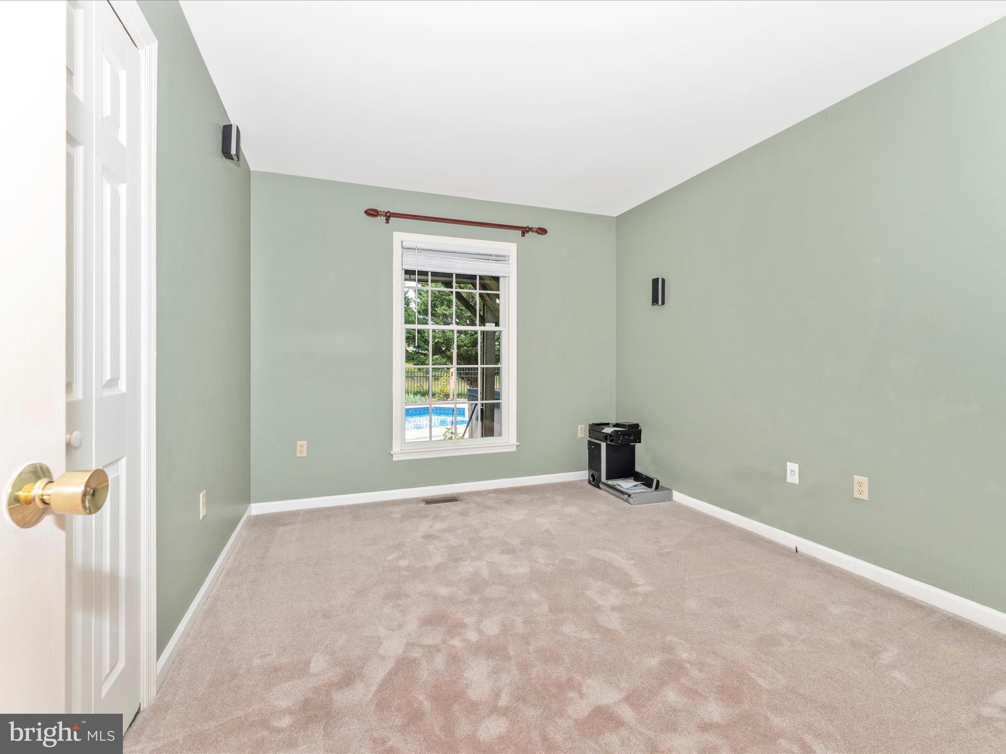 ROSS MILL RIDGE - Residential