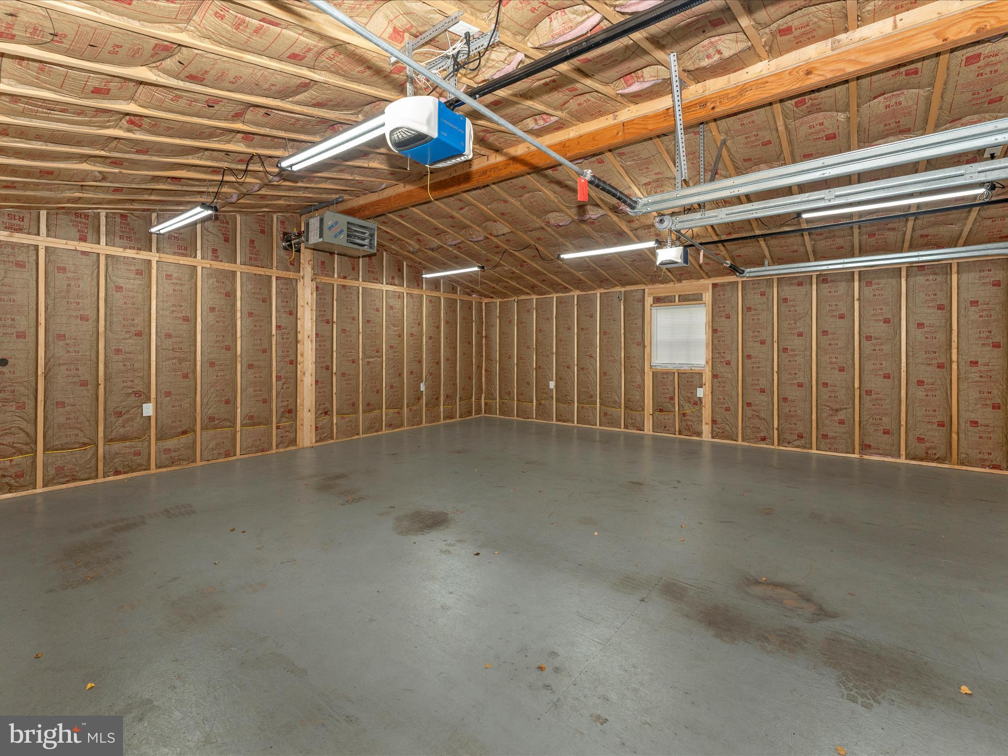 ROSS MILL RIDGE - Residential