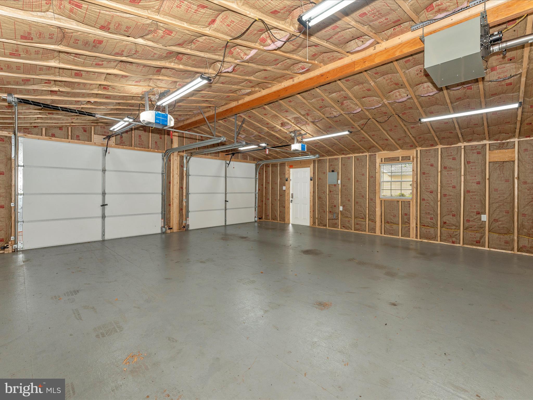 ROSS MILL RIDGE - Residential