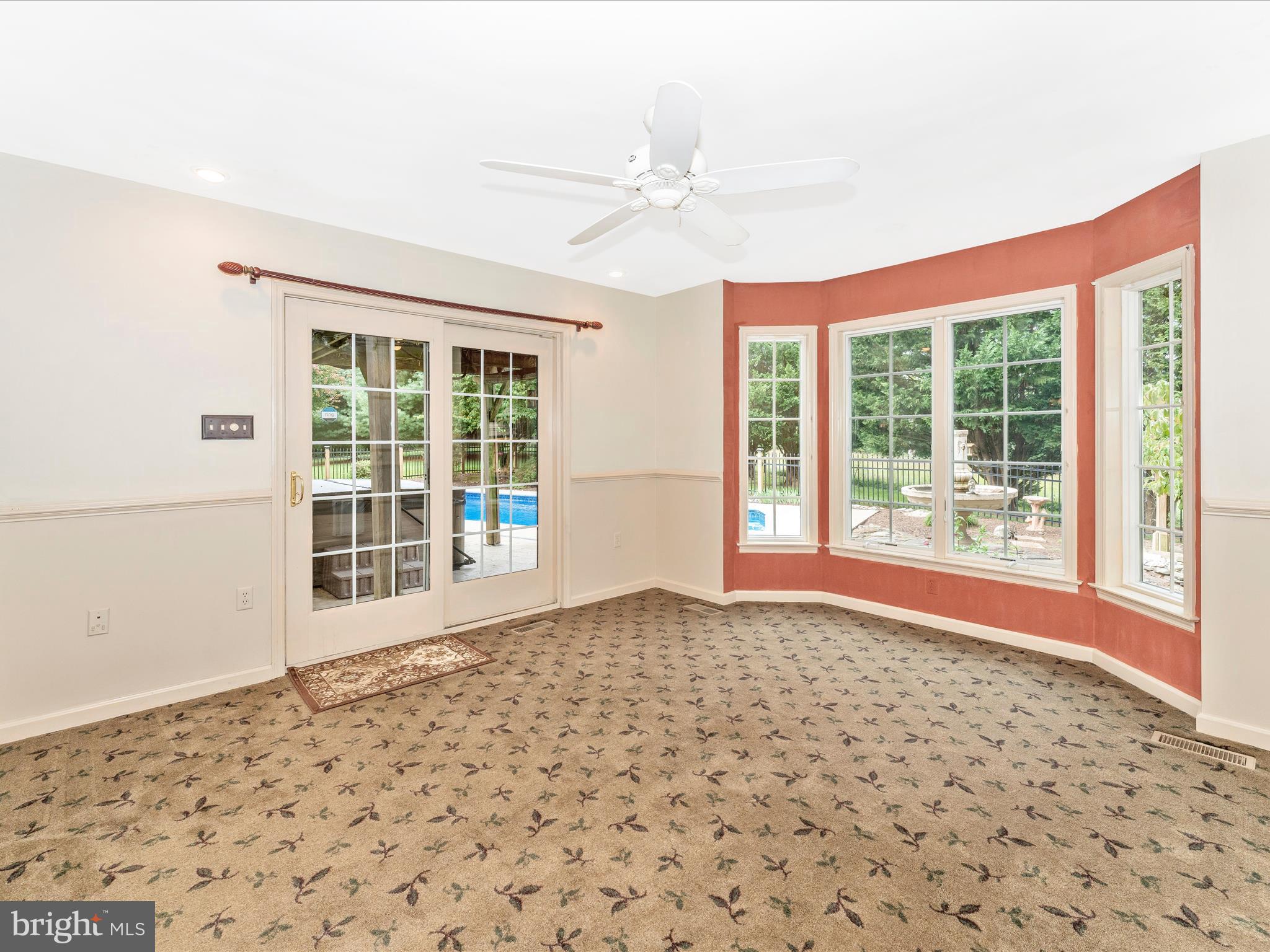 ROSS MILL RIDGE - Residential