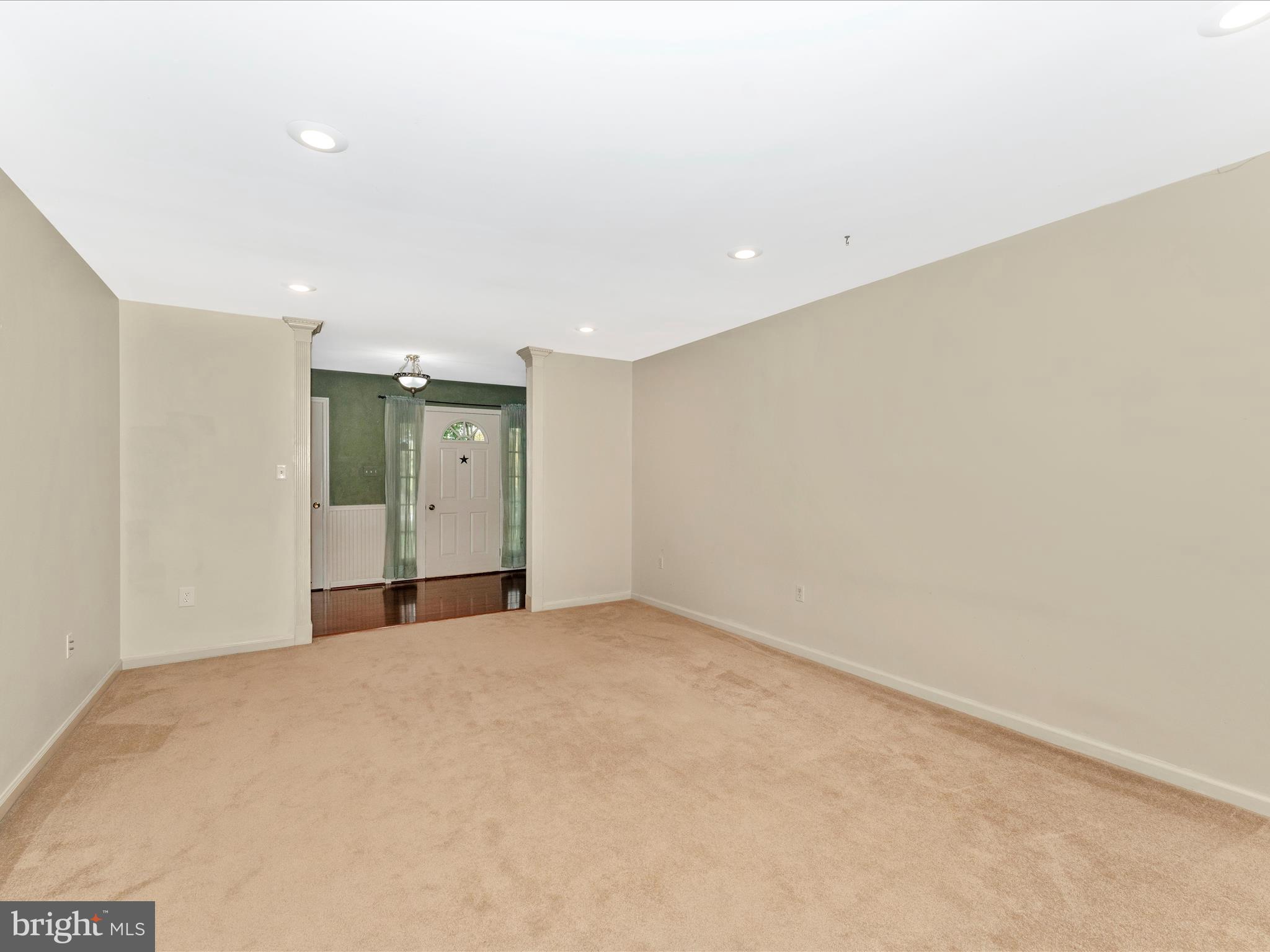 ROSS MILL RIDGE - Residential