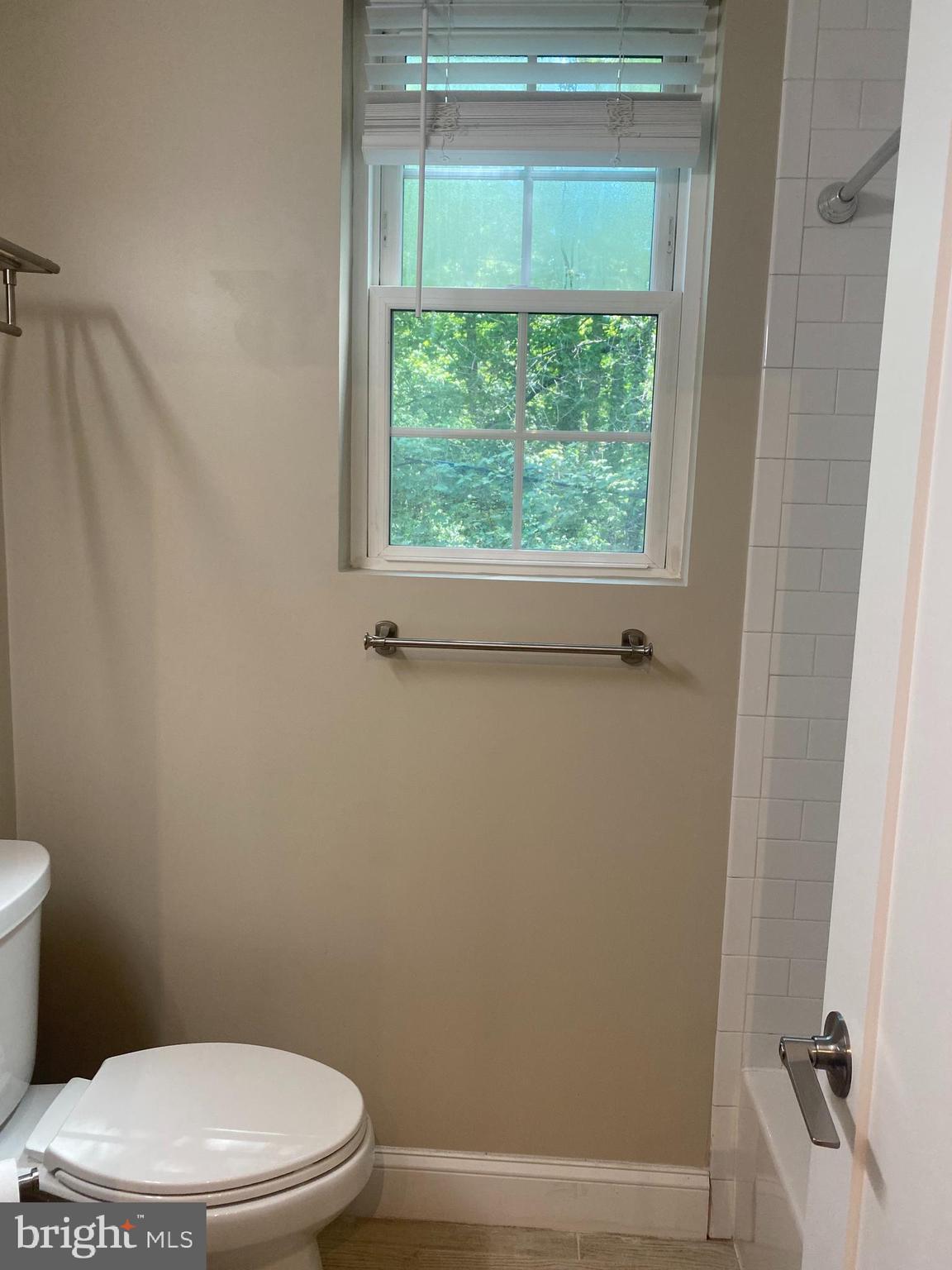 COLONIAL VILLAGE - Residential Lease