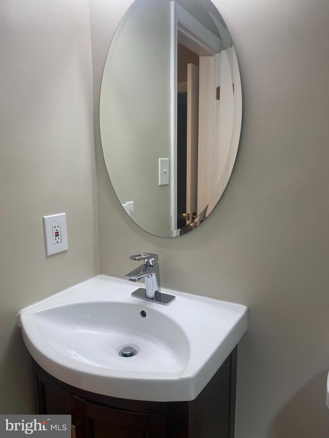 COLONIAL VILLAGE - Residential Lease