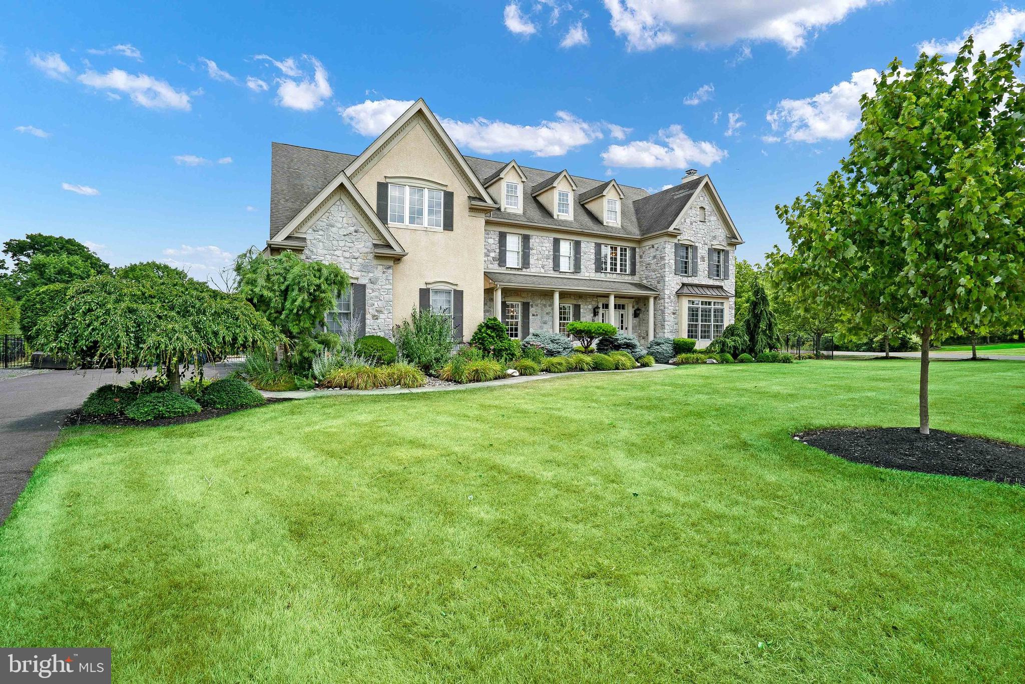 RIDINGS OF WARWICK - Residential