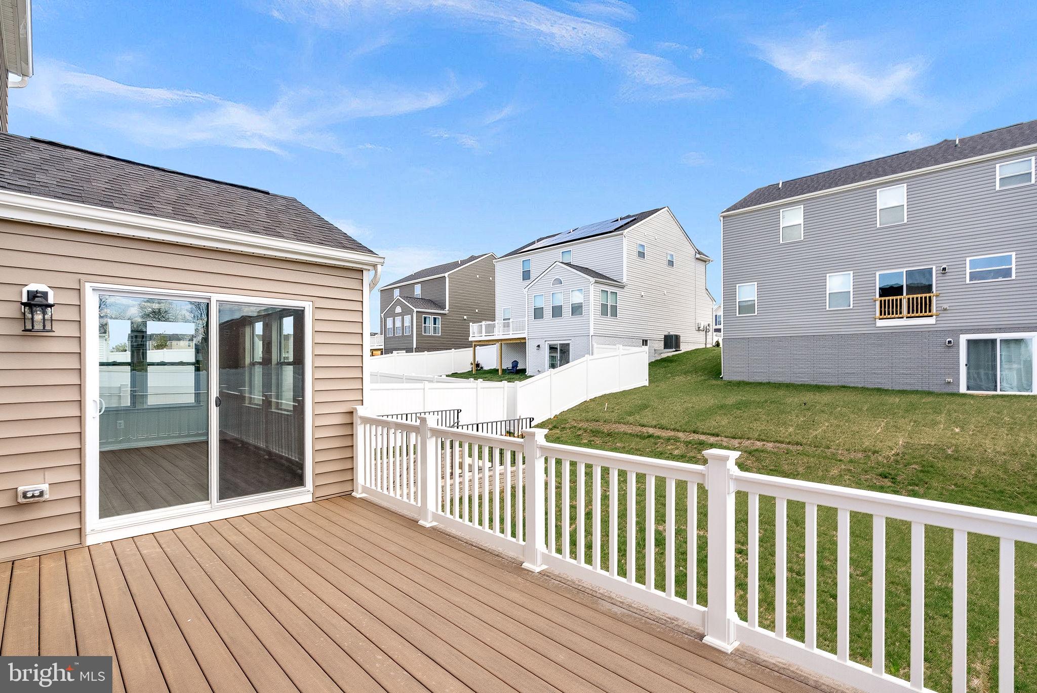 HUNTWELL WEST - Residential