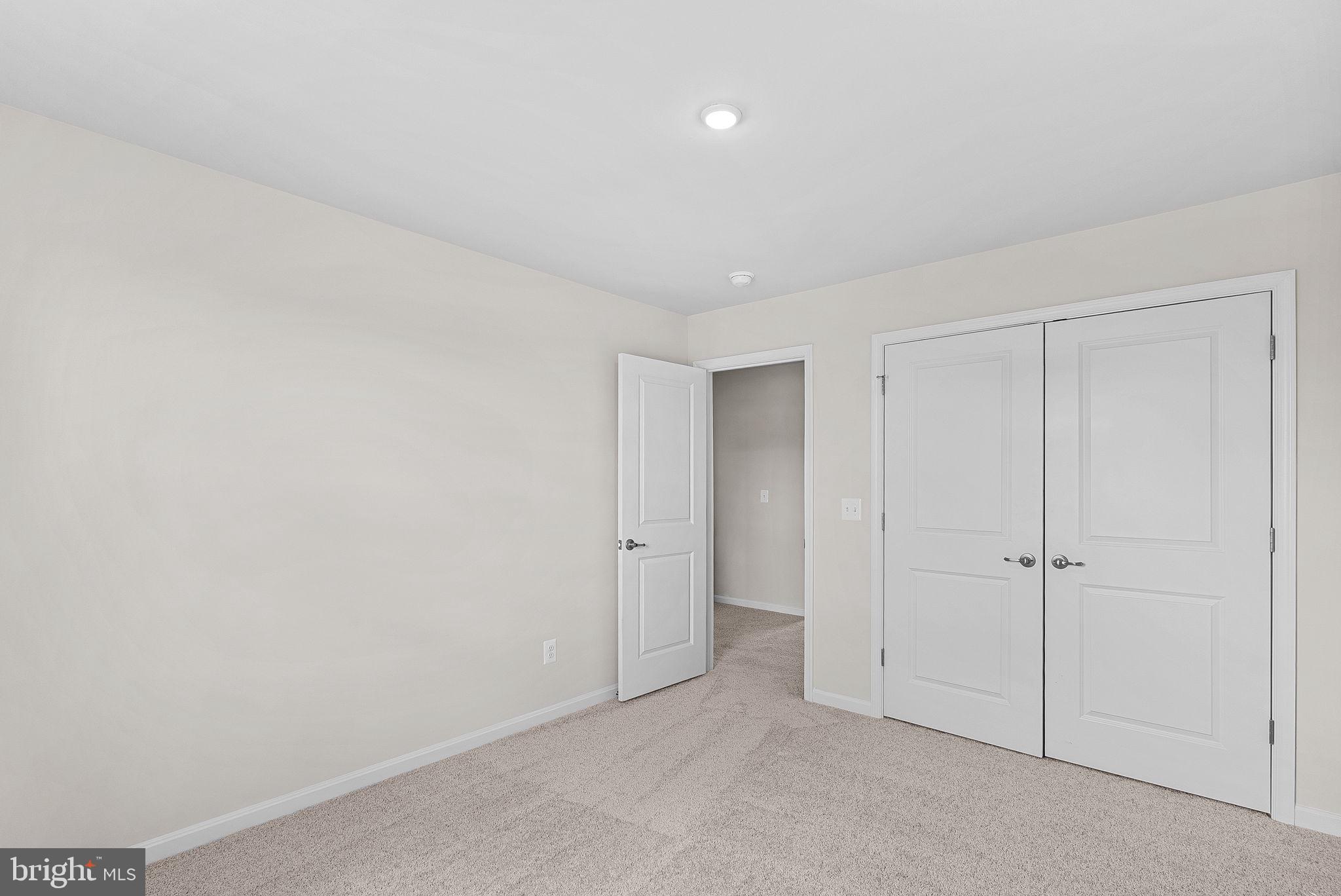 HUNTWELL WEST - Residential