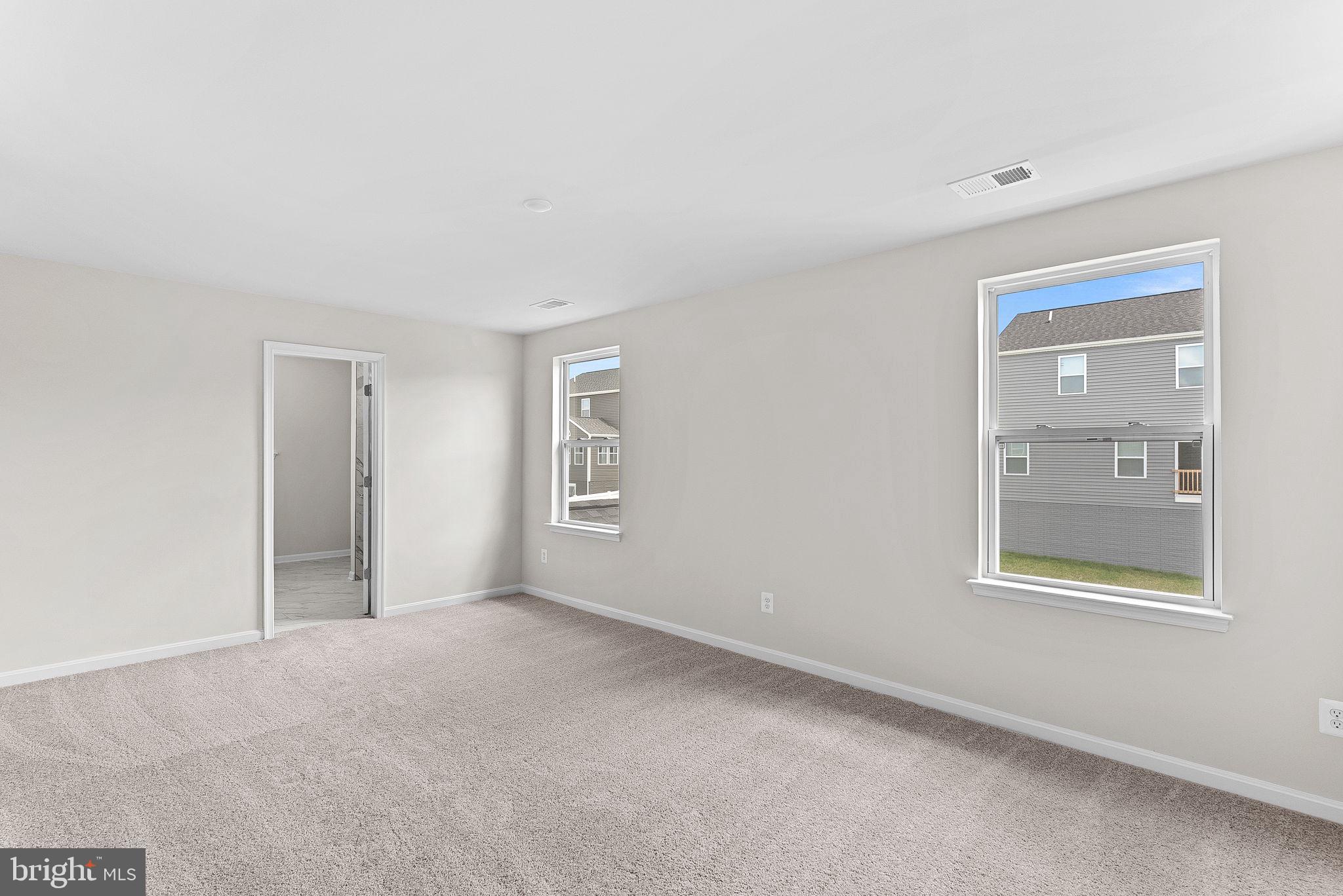 HUNTWELL WEST - Residential