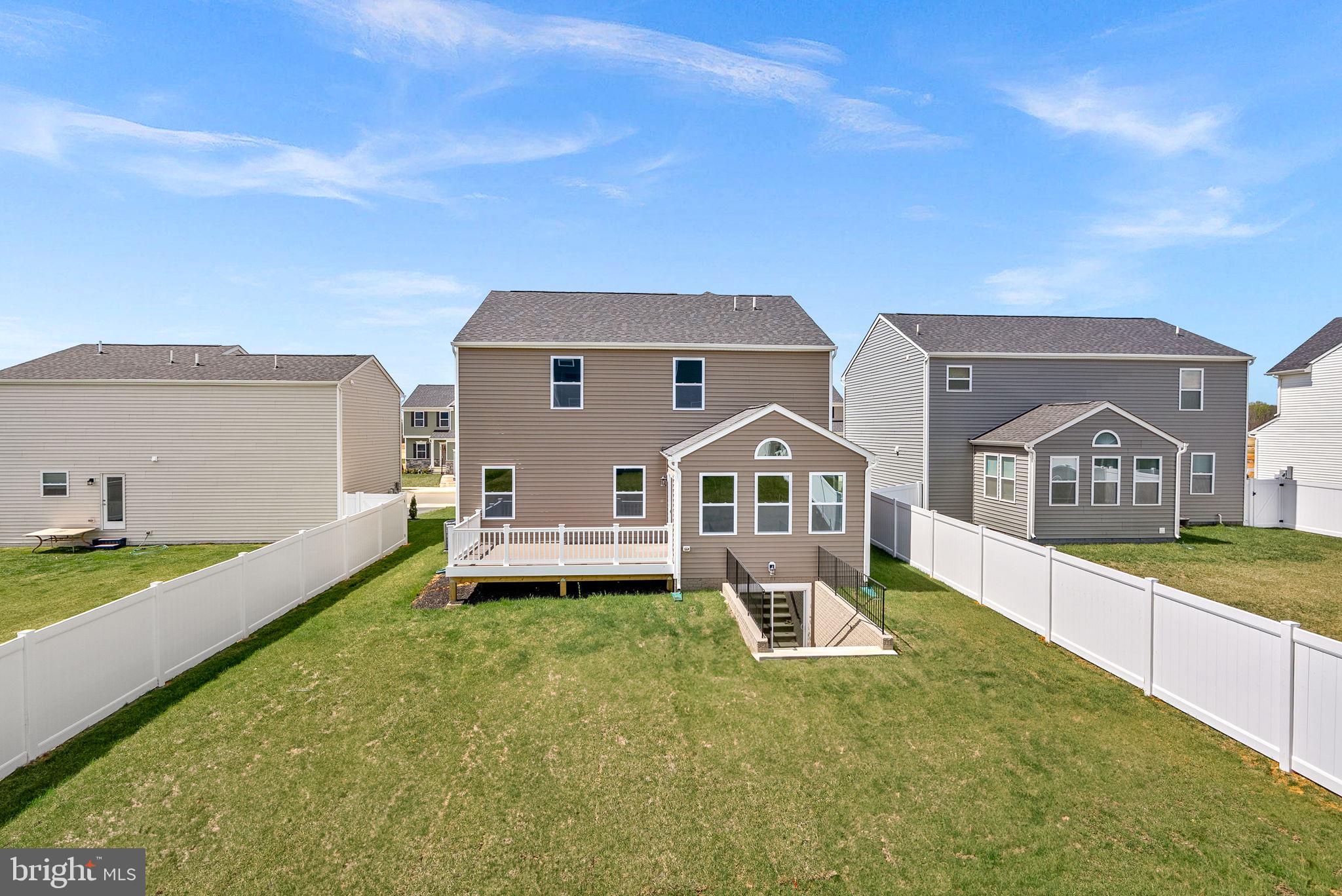 HUNTWELL WEST - Residential