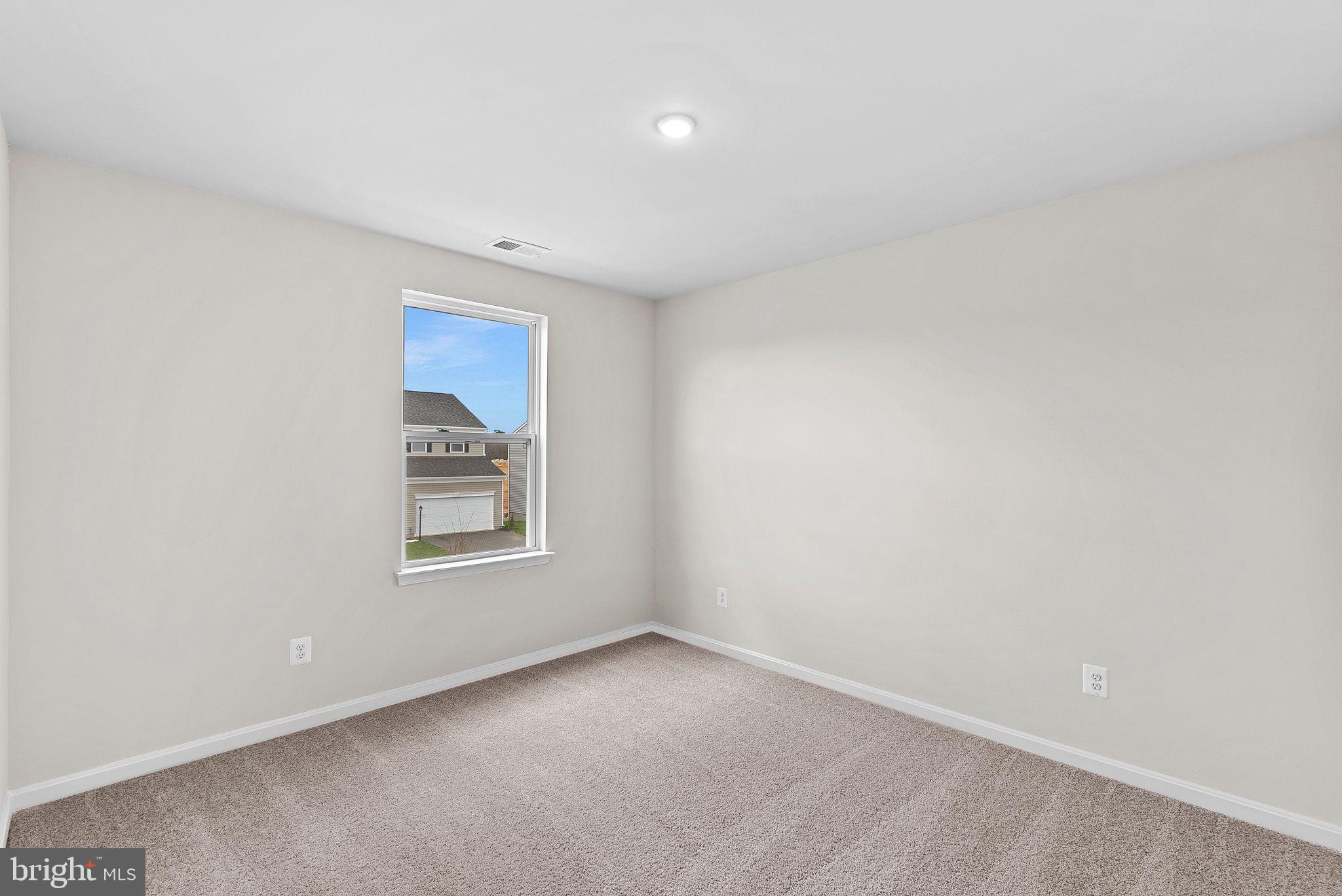 HUNTWELL WEST - Residential