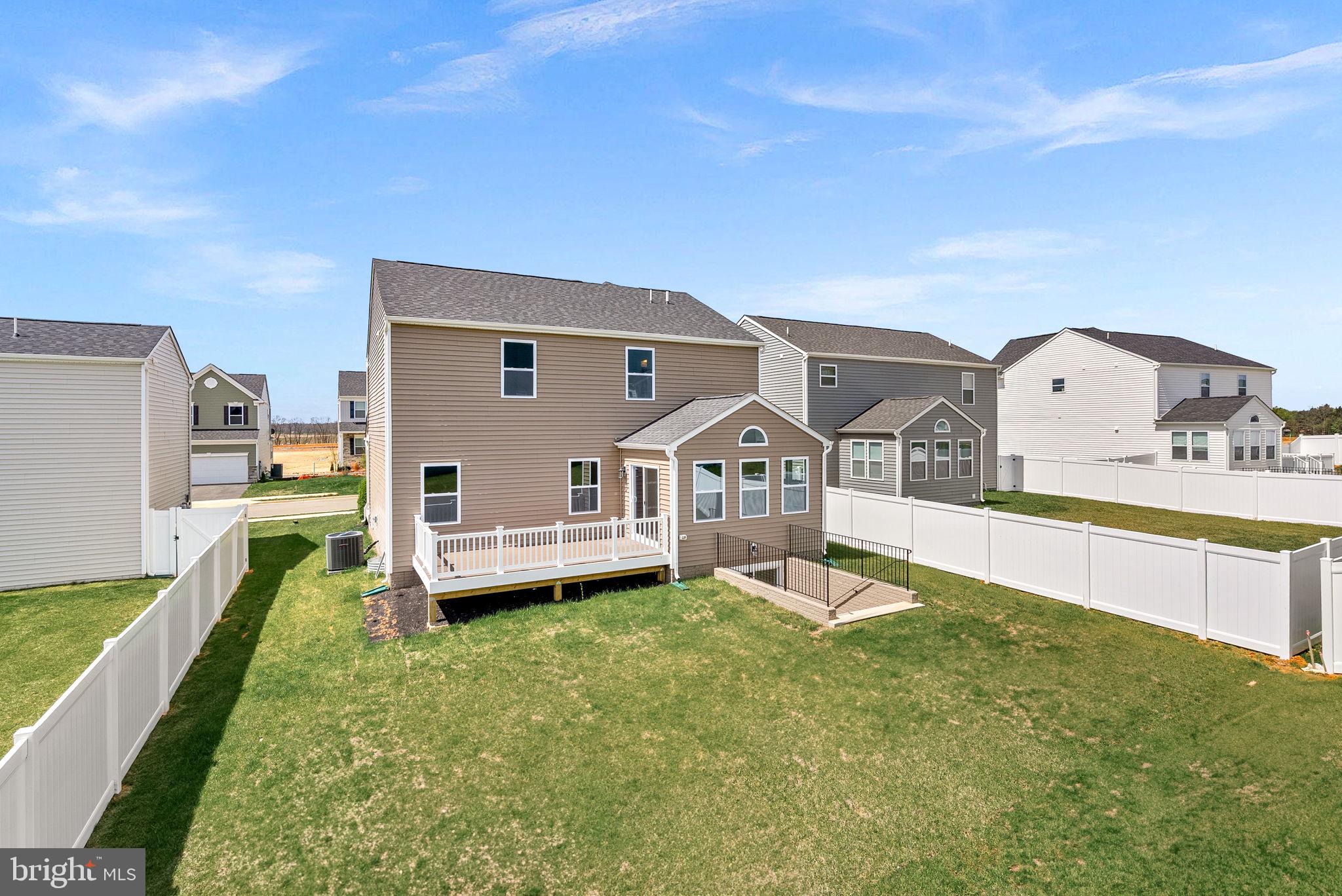 HUNTWELL WEST - Residential