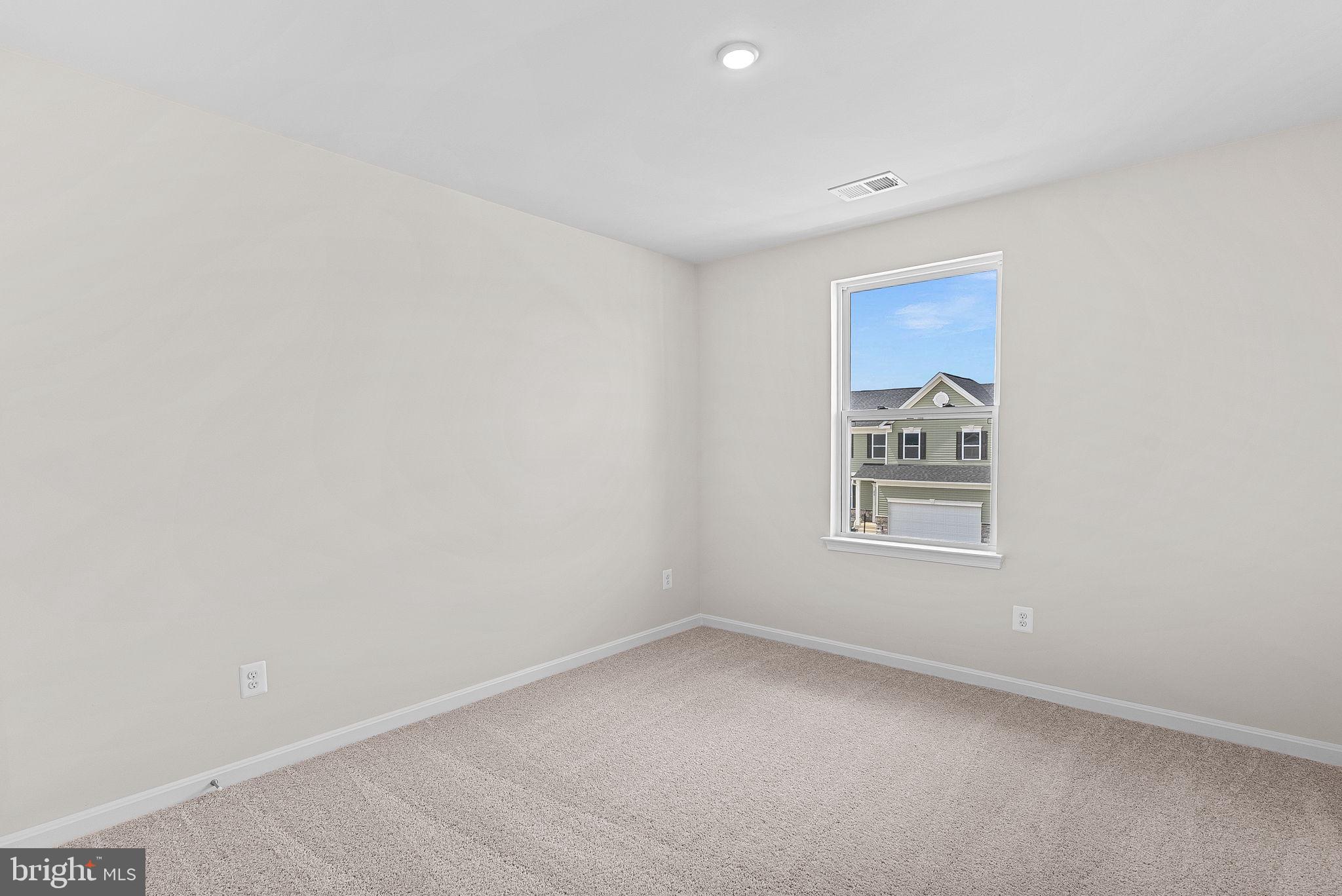 HUNTWELL WEST - Residential