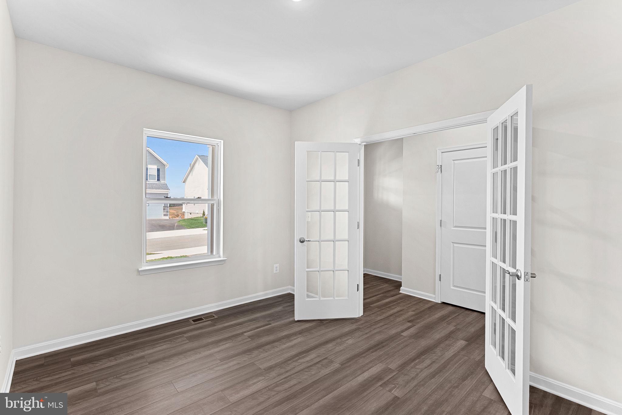 HUNTWELL WEST - Residential