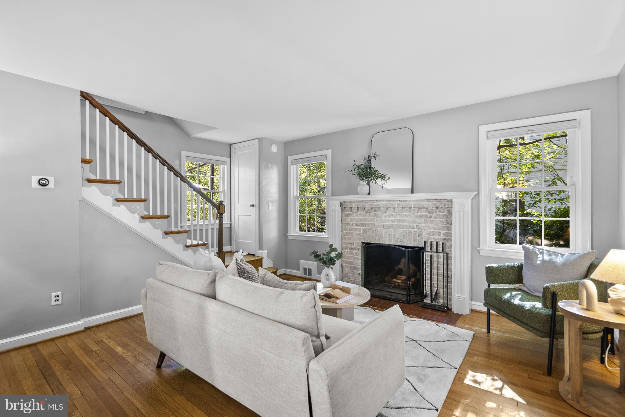 712 AUBURN AVENUE