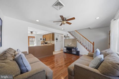 7526 HENRY AVENUE PHILADELPHIA PA 19128