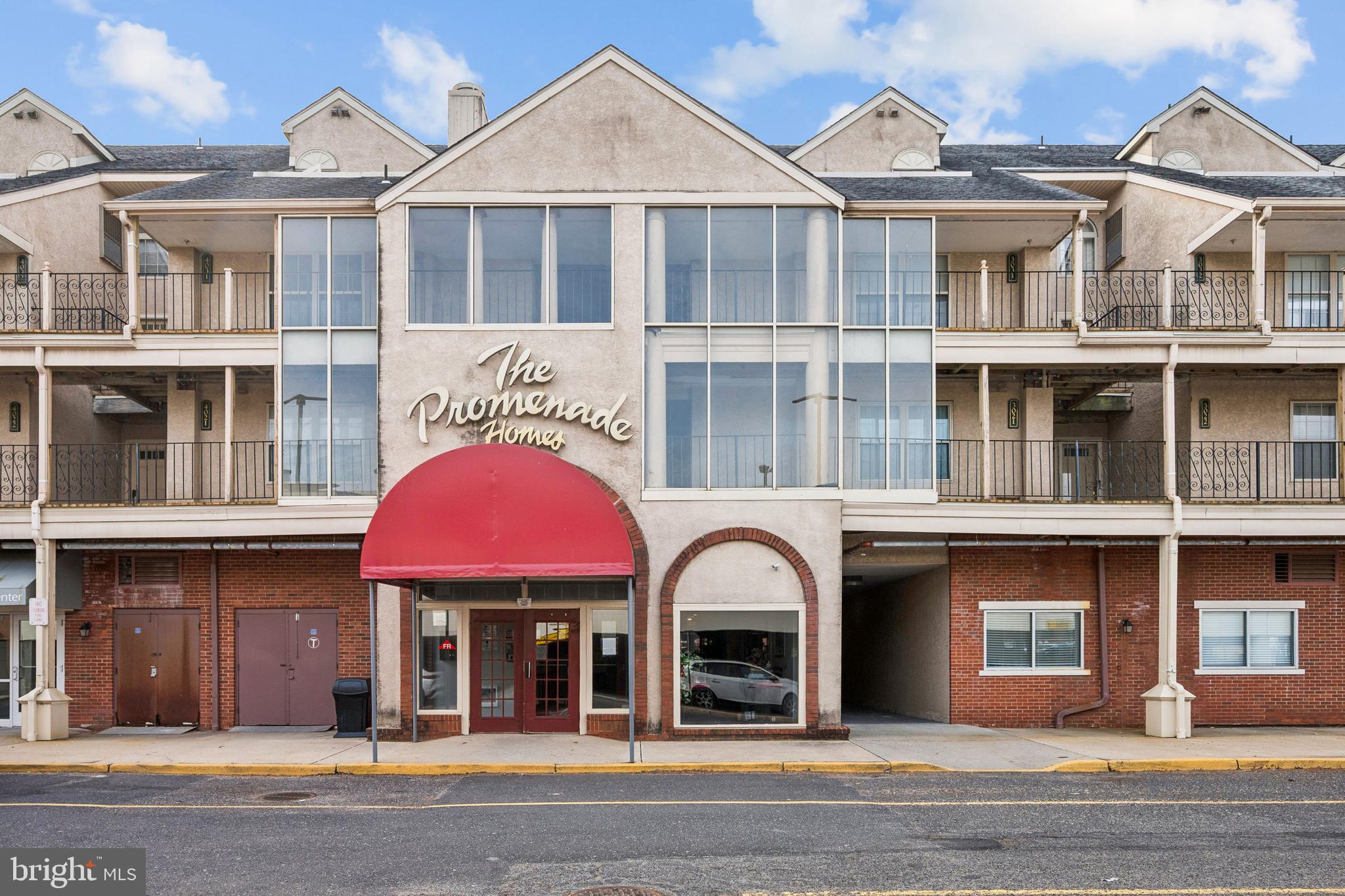 4023 MAIN STREET 4023