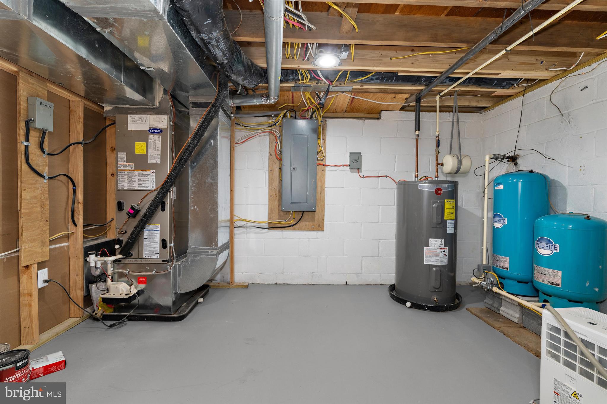 DOGWOOD HILL - Residential