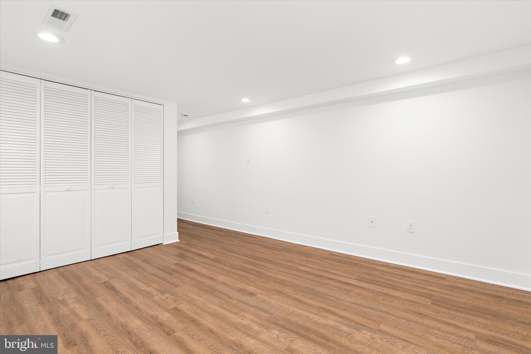 DOGWOOD HILL - Residential