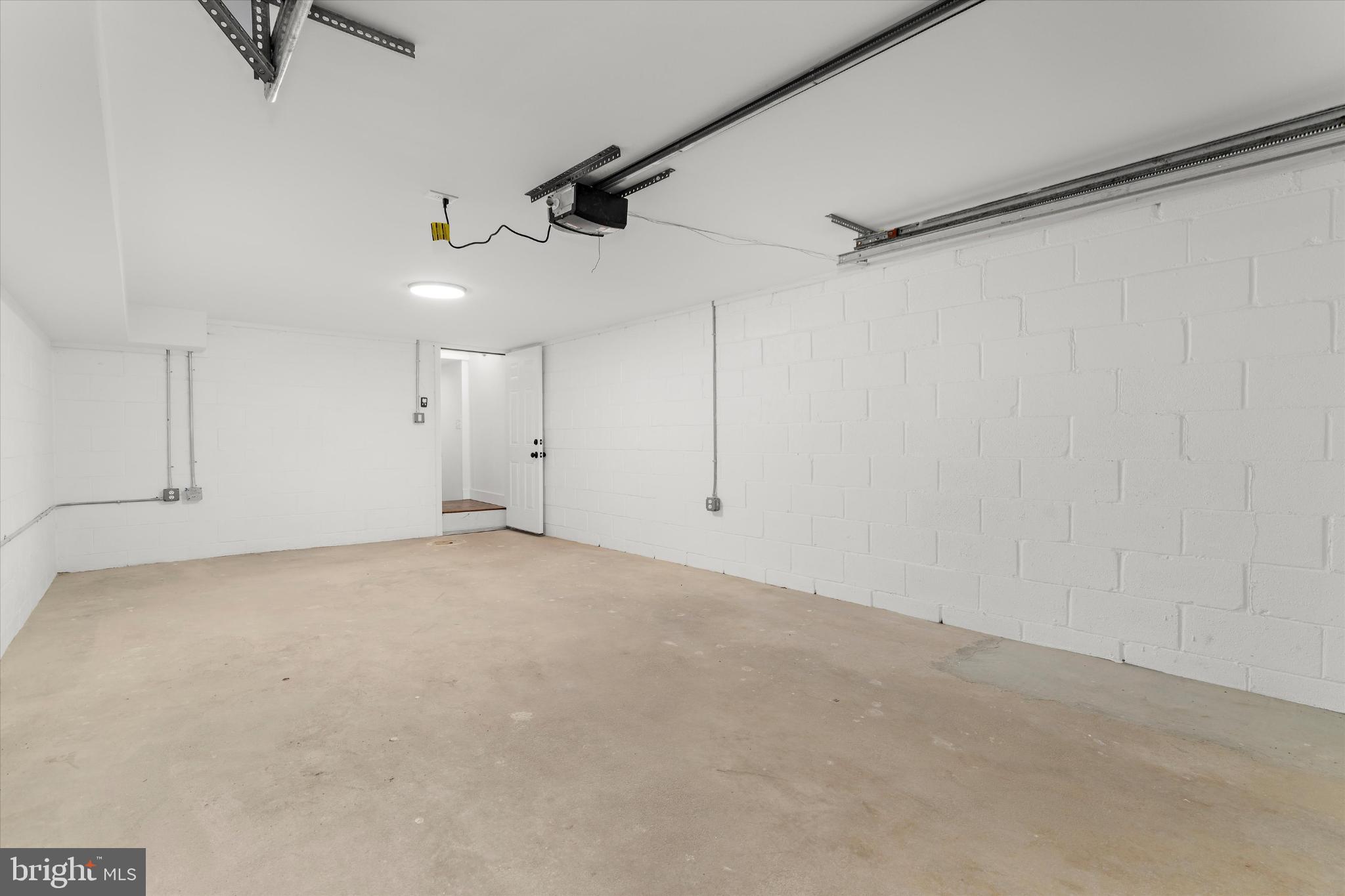 DOGWOOD HILL - Residential