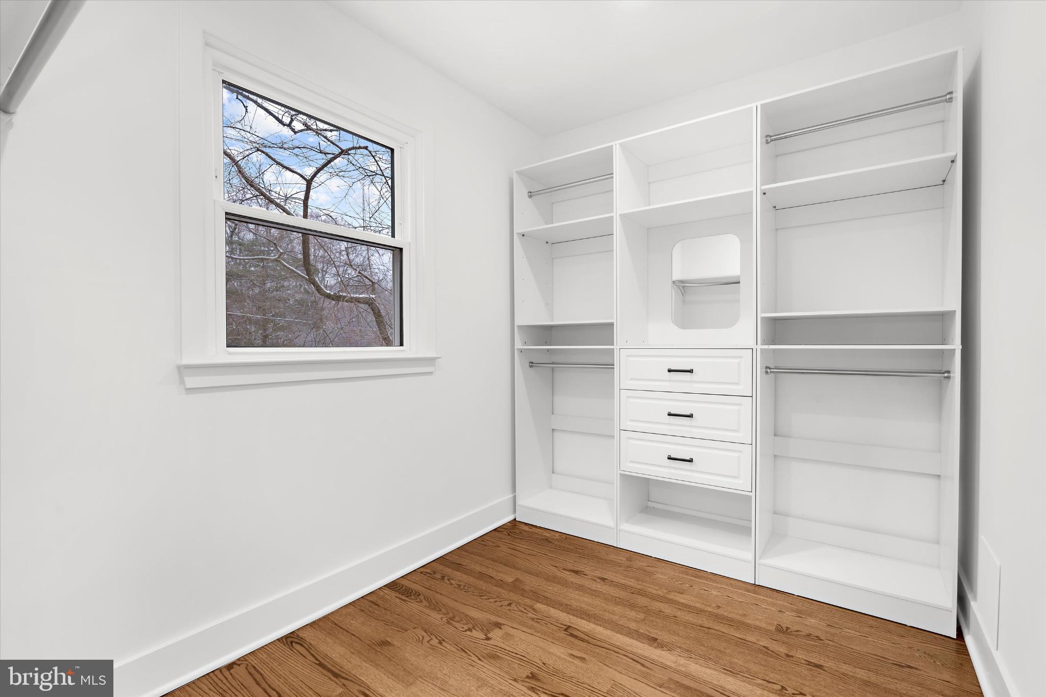 DOGWOOD HILL - Residential