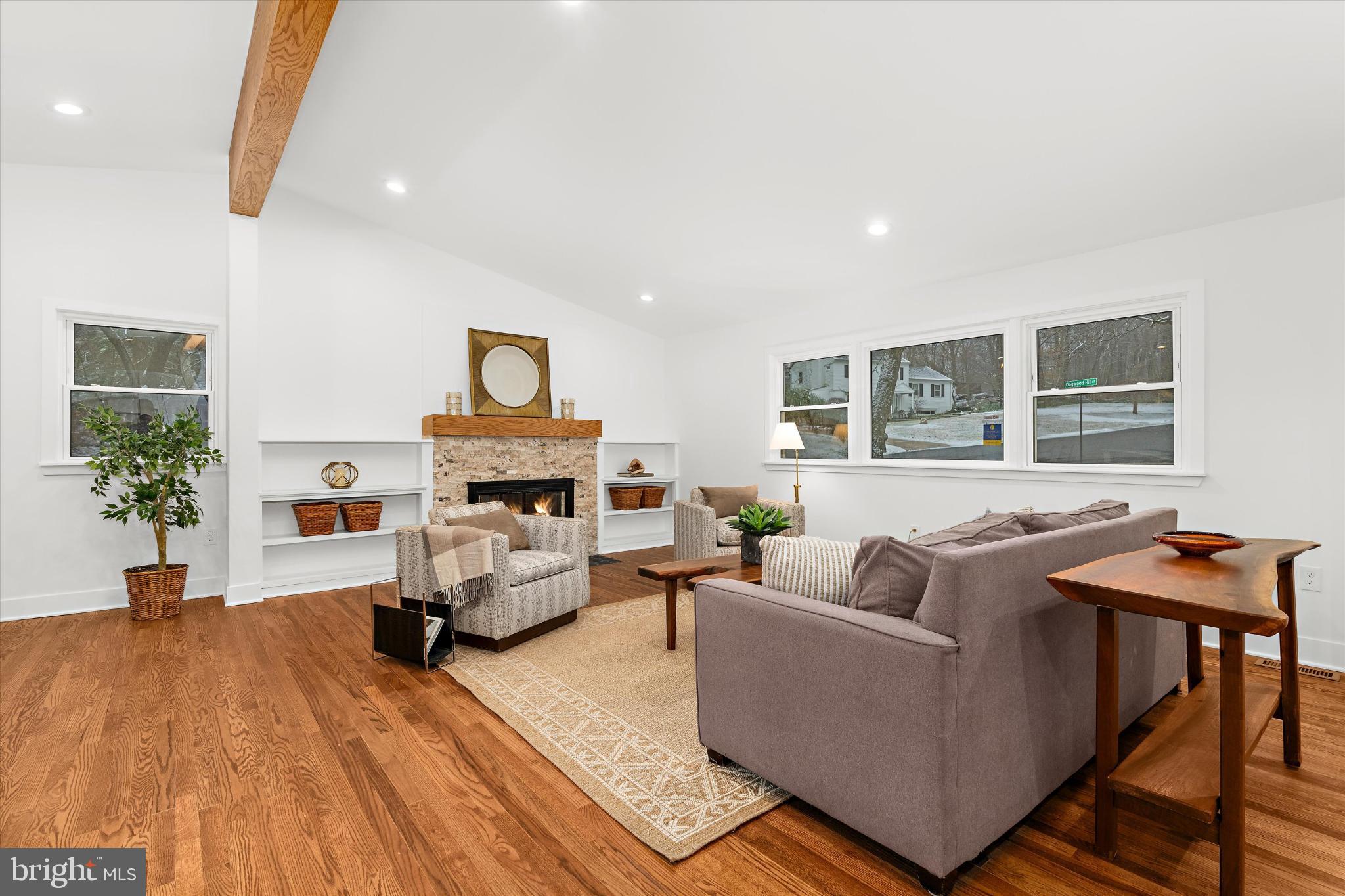 DOGWOOD HILL - Residential