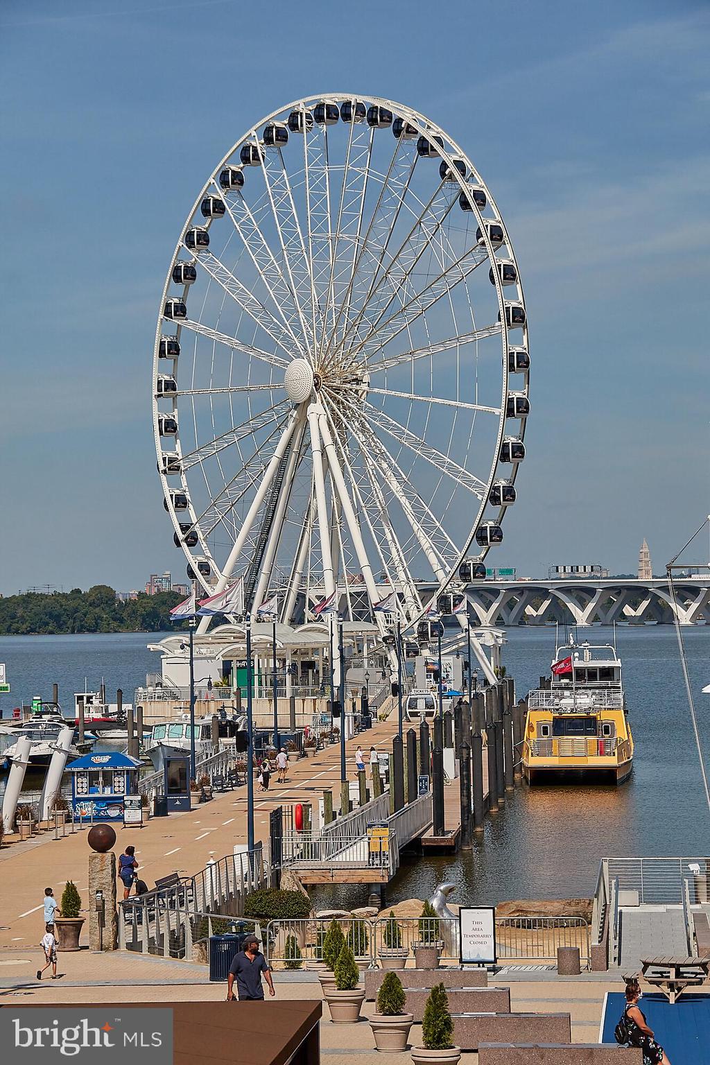 145 RIVERHAVEN DRIVE 515