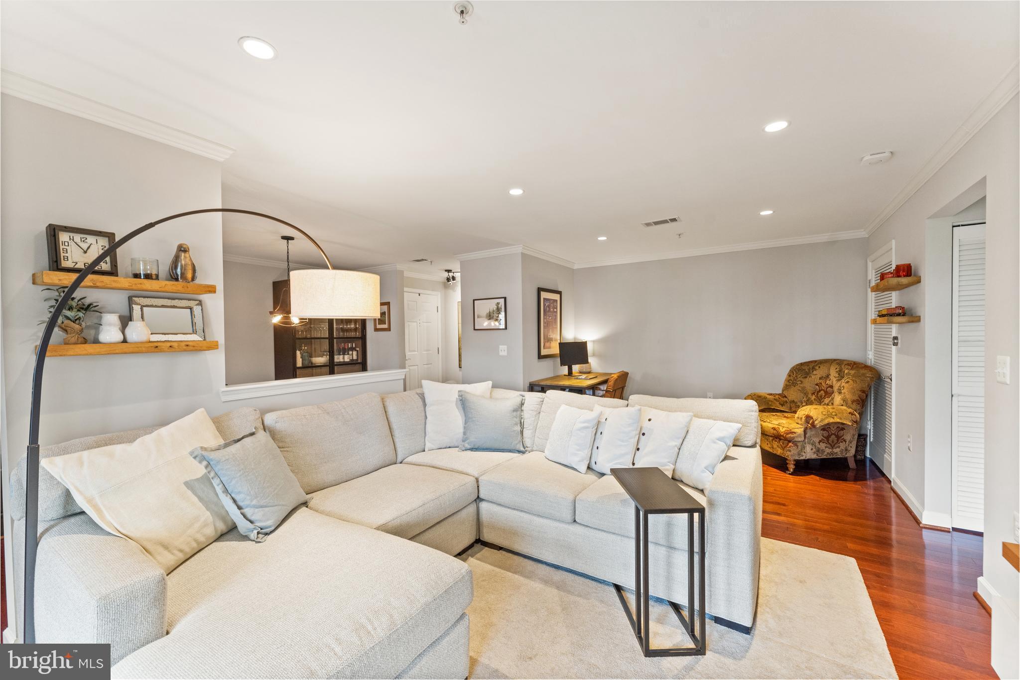 DOUGLAS PARK - Residential