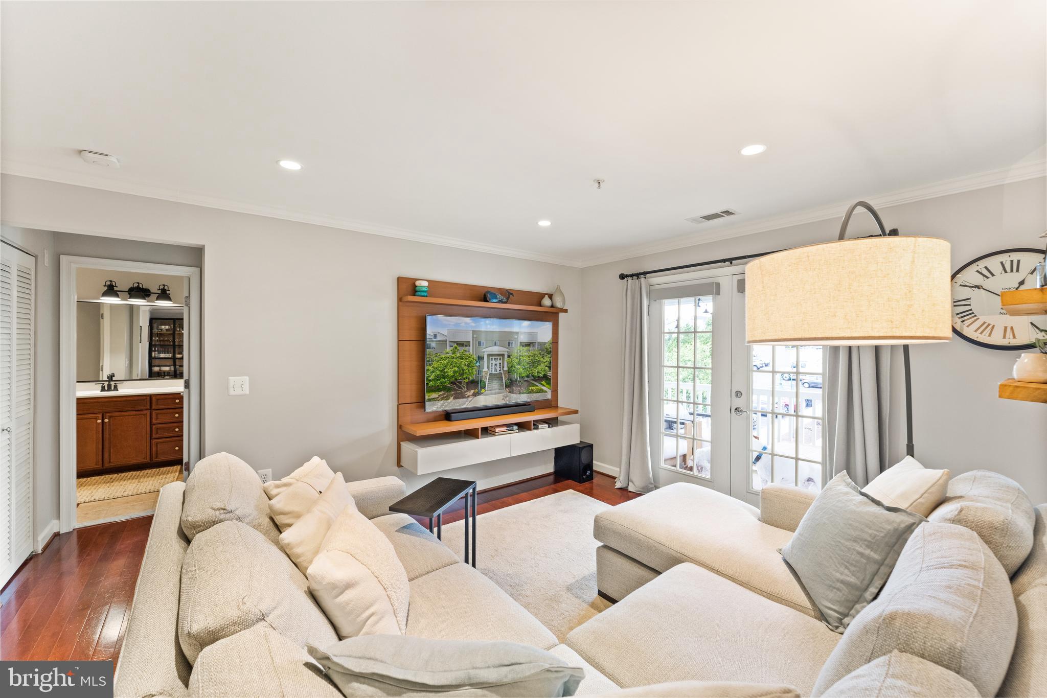 DOUGLAS PARK - Residential
