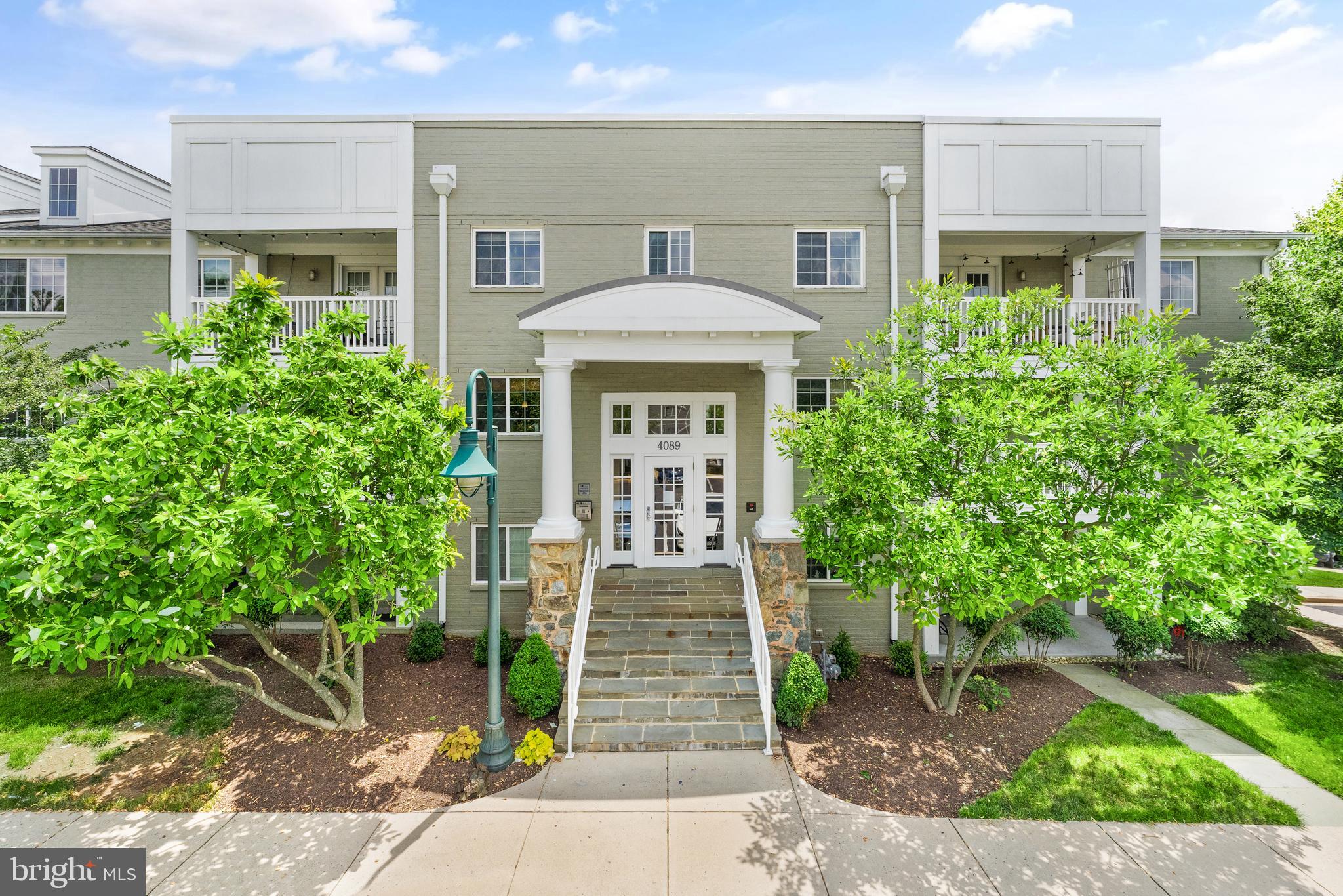 DOUGLAS PARK - Residential