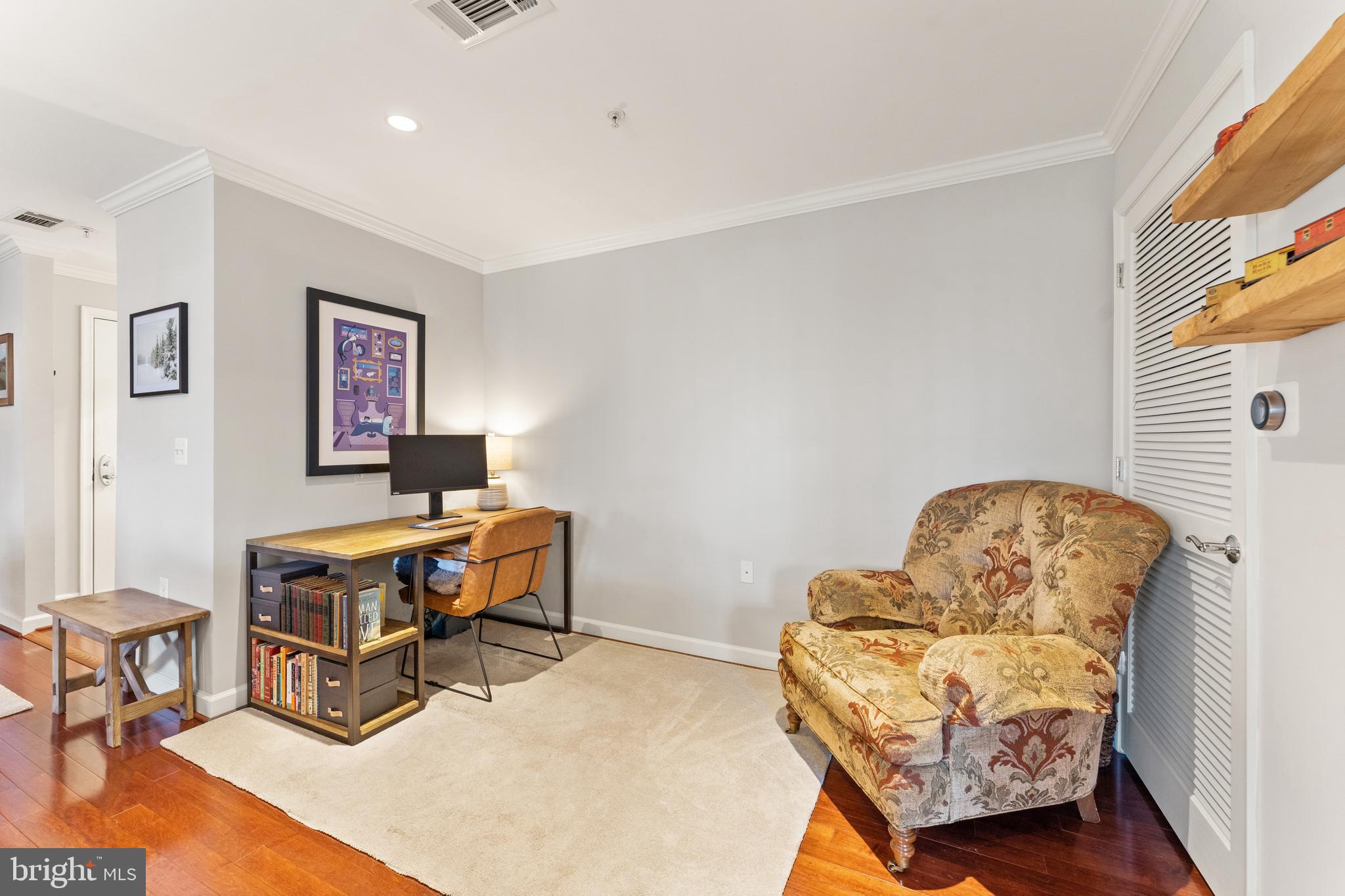 DOUGLAS PARK - Residential