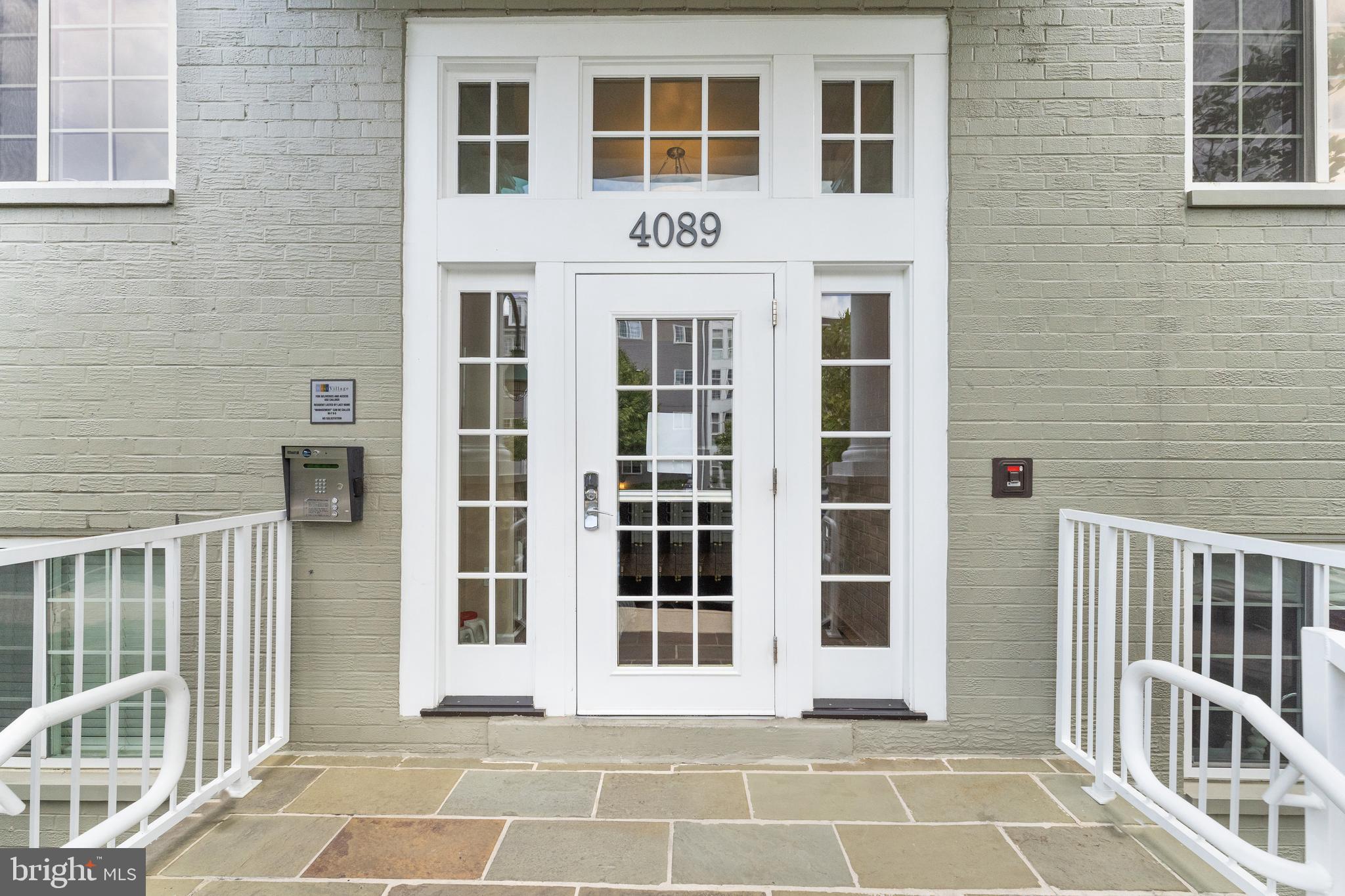 4089 S FOUR MILE RUN DRIVE 404