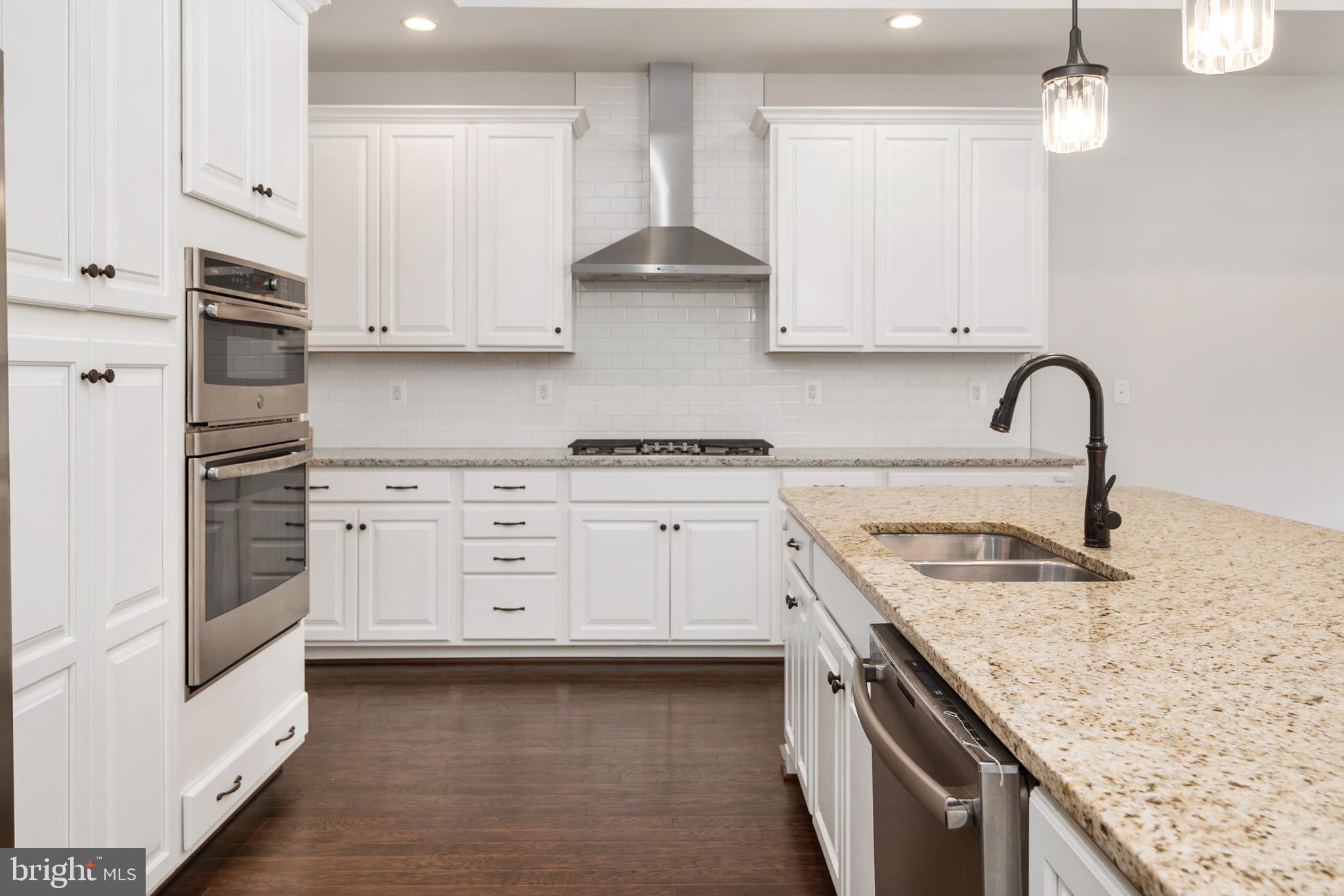 ARUNDEL FOREST - VILLAS - Residential Lease