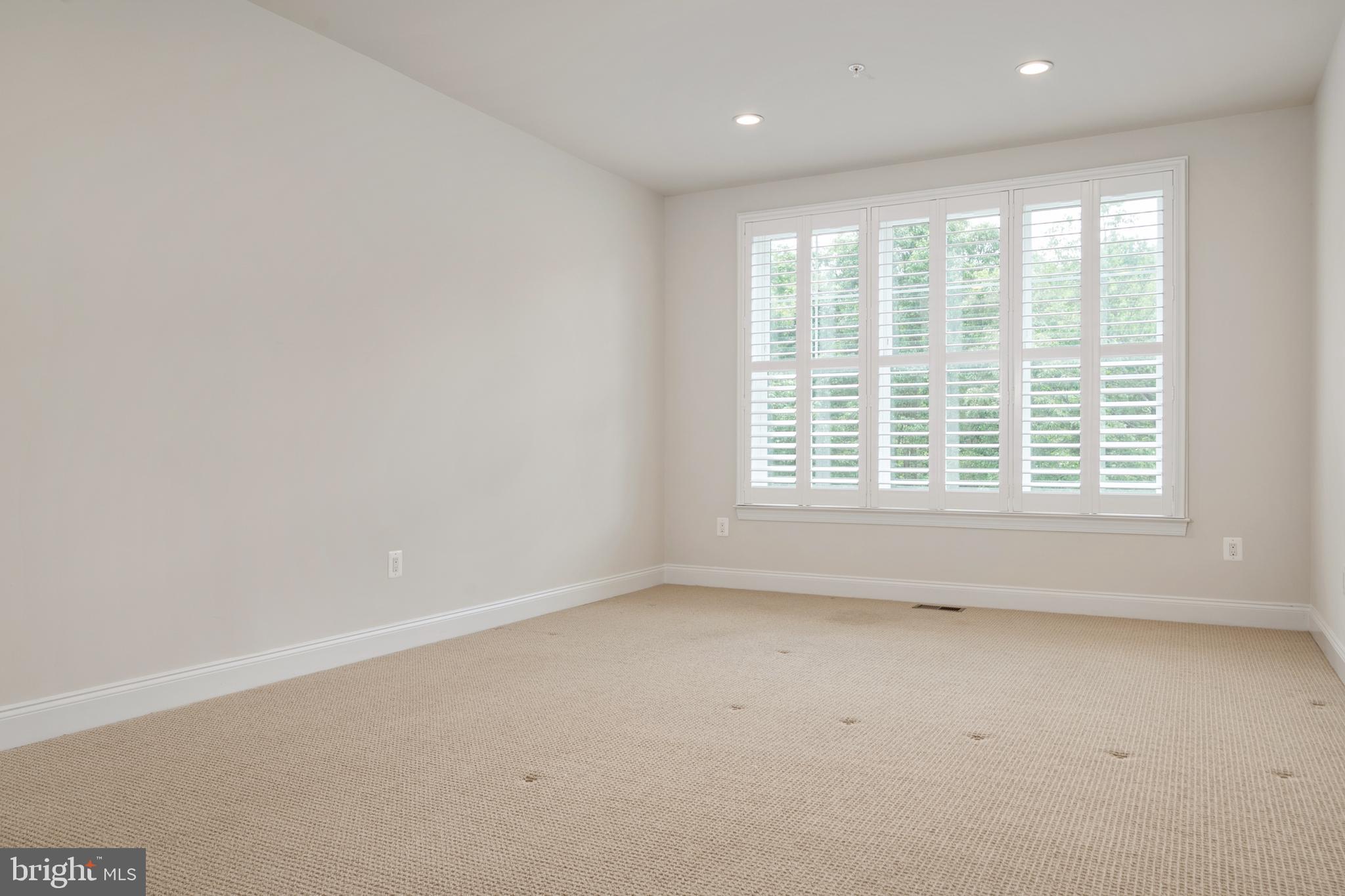 ARUNDEL FOREST - VILLAS - Residential Lease